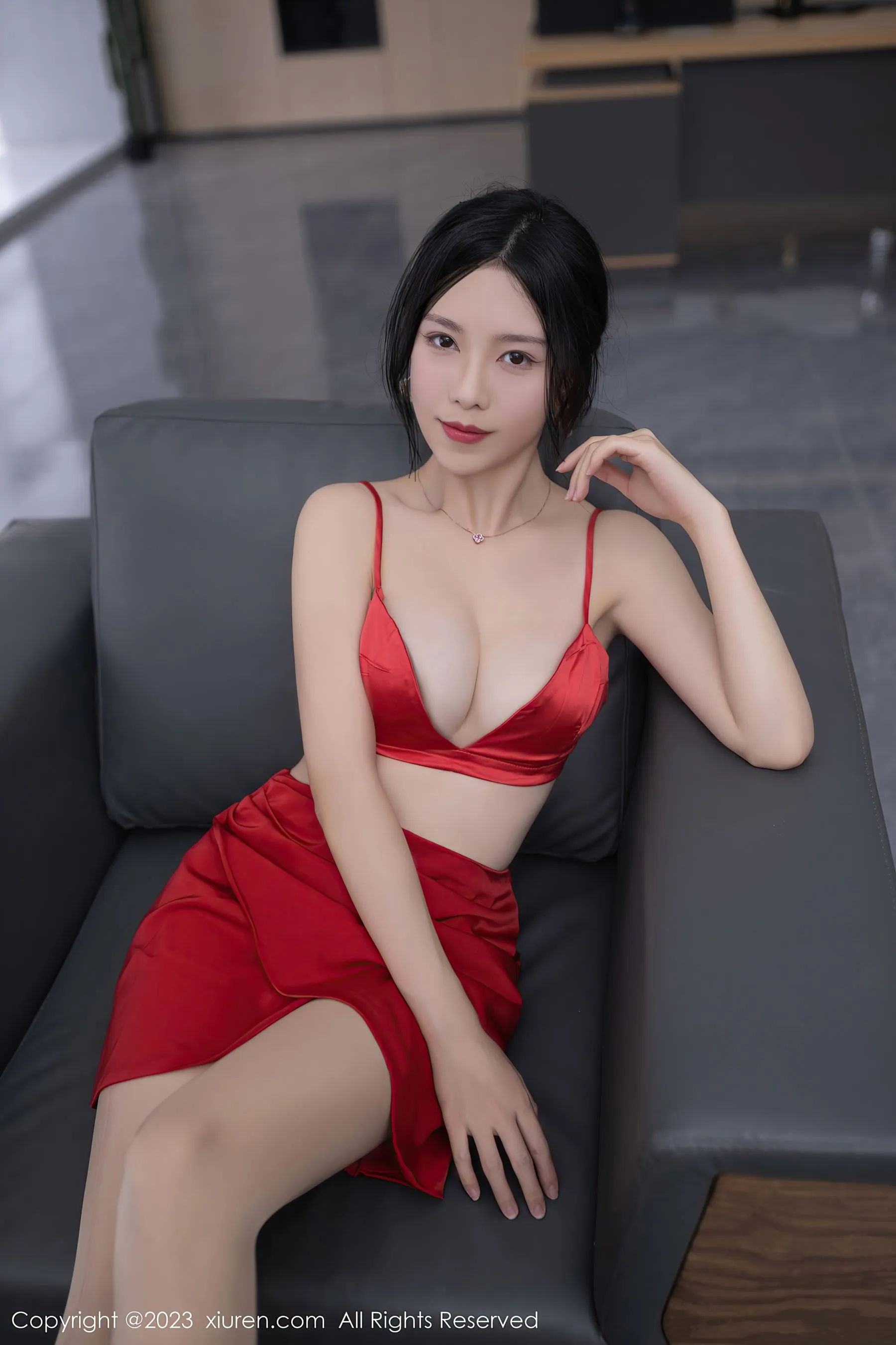 图片[3]-秀人网 No.6189 利世 短裙美腿-COS写真在线网