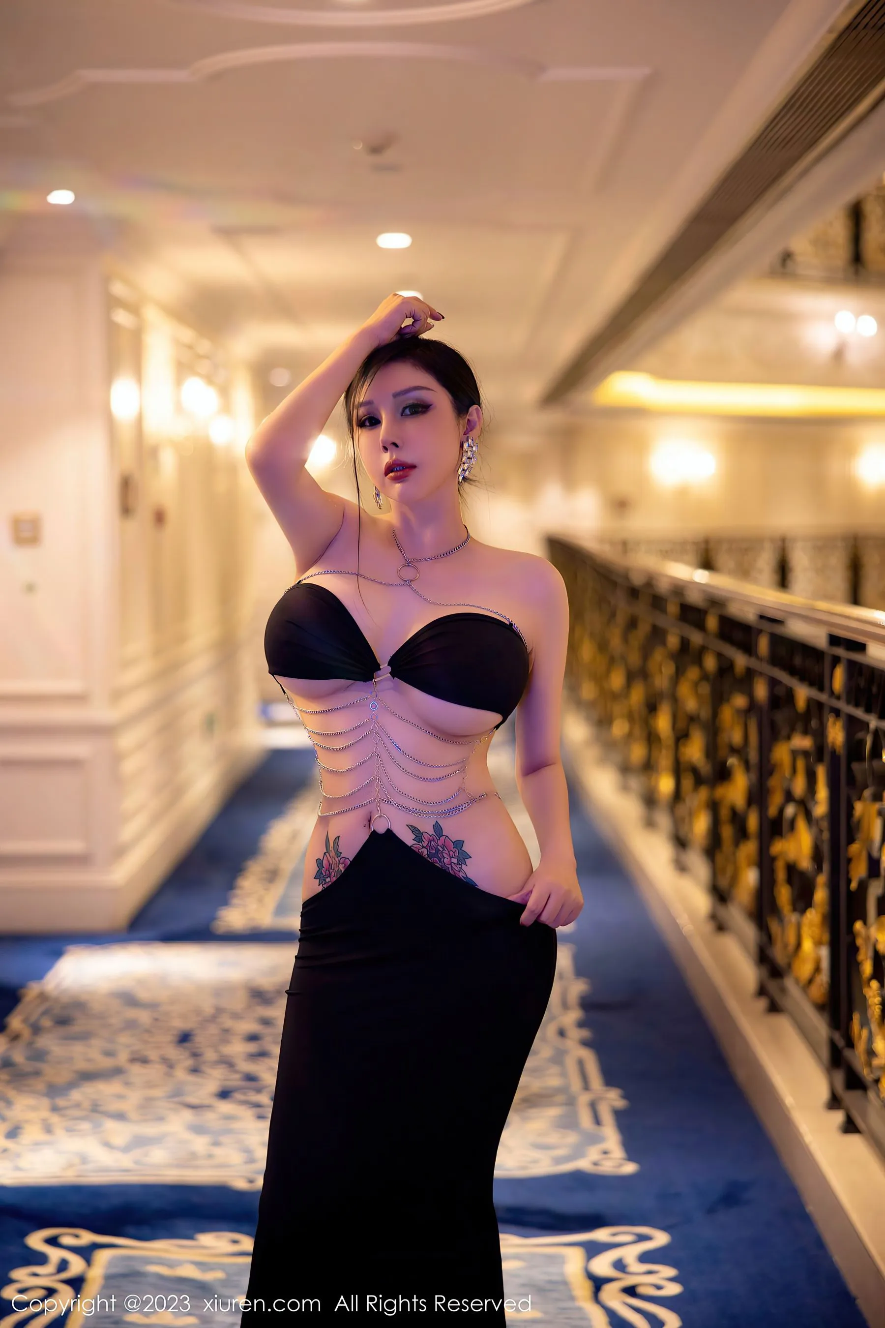 图片[2]-秀人网 No.6304 田冰冰 丰腴美臀-COS写真在线网