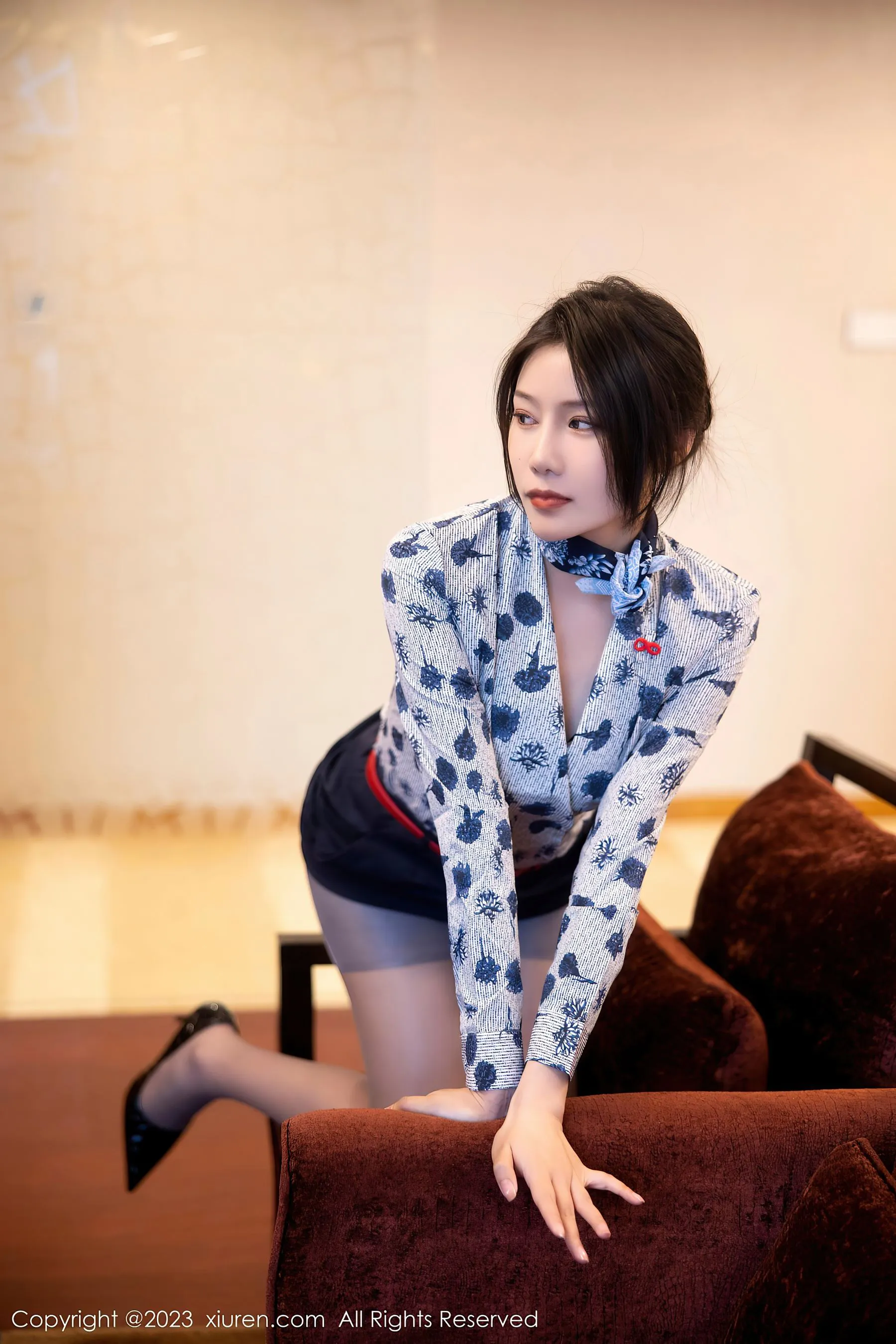 图片[5]-秀人网 No.6338 王楚璇 新人制服短裙-COS写真在线网