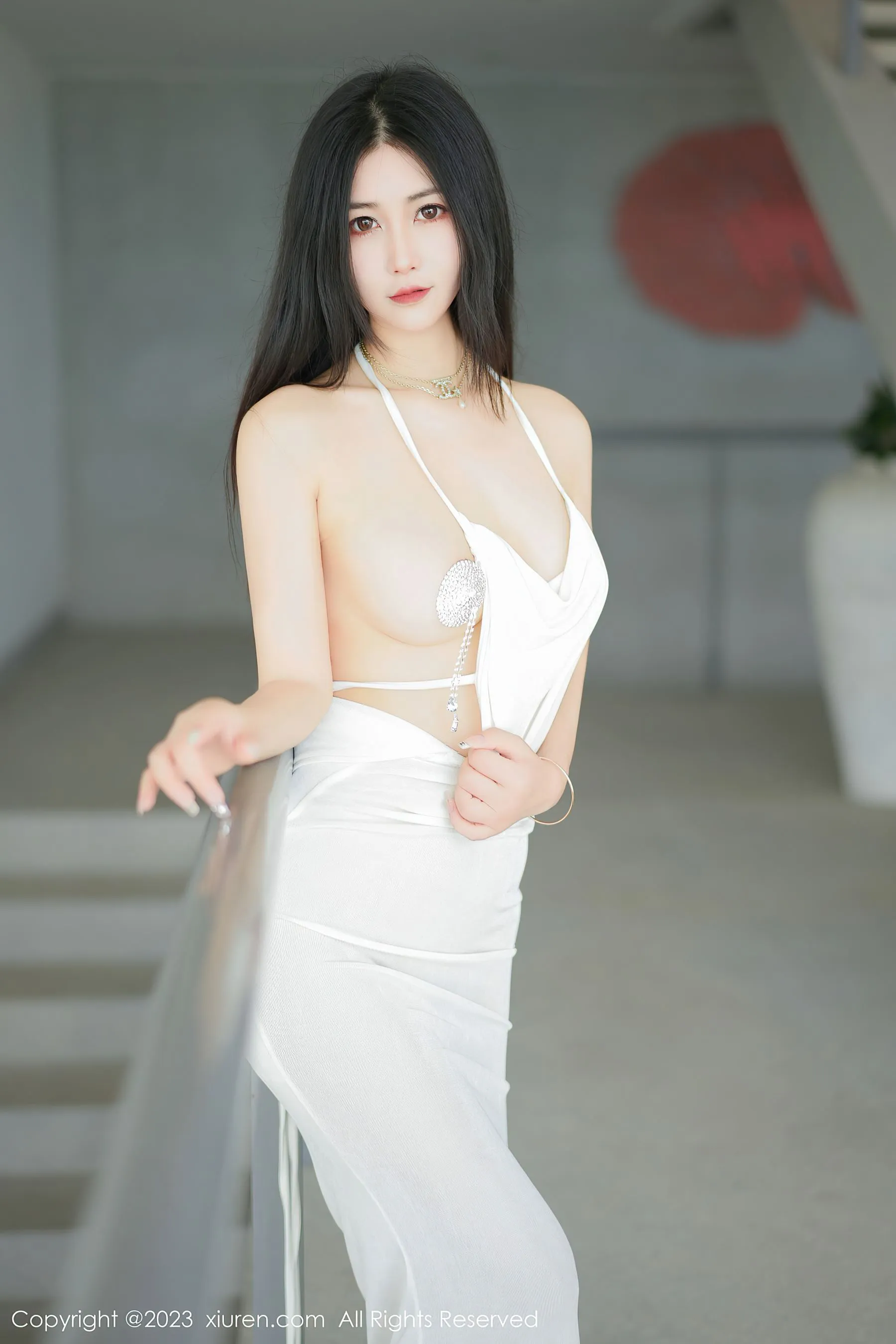 图片[6]-秀人网 No.6678 laura阿姣 美腿长裙-COS写真在线网