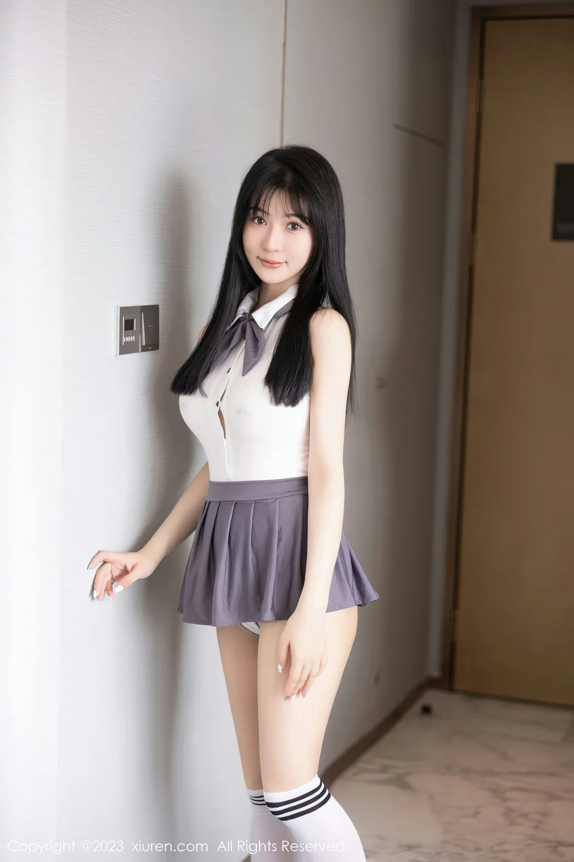 图片[2]-XiuRen 秀人 No.6818 柚琪Rich 轻透高开叉性感写真 [99P]-COS写真在线网