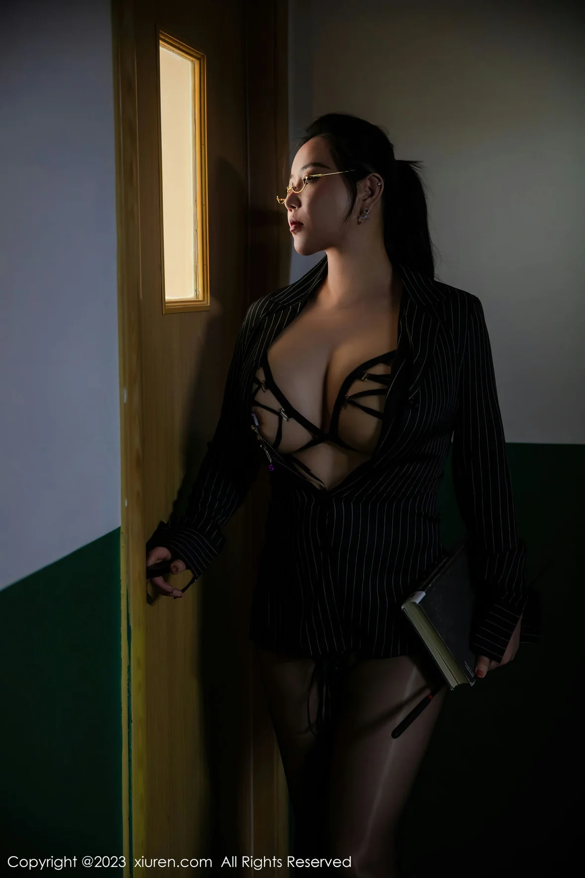 图片[2]-XiuRen 秀人 No.6823 王婉悠Queen 情趣内衣极致妩媚写真 [91P]-COS写真在线网