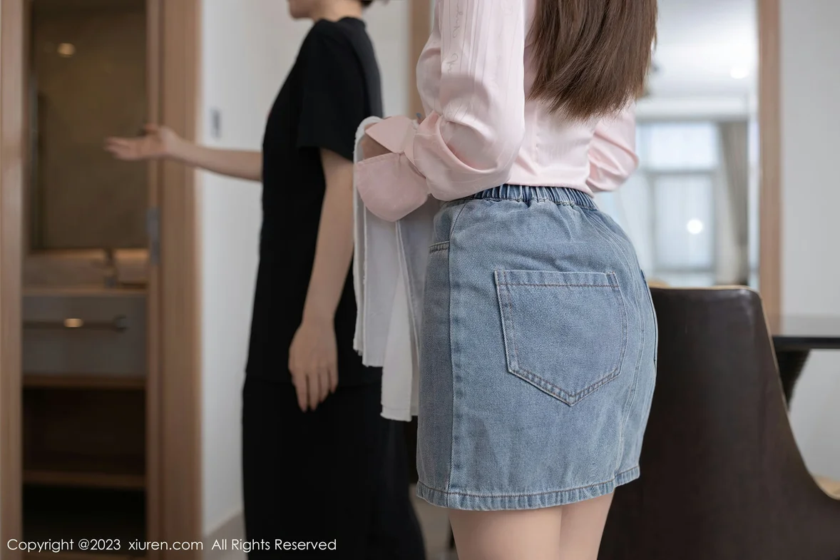 图片[4]-XiuRen 秀人 No.6832 主题“向邻居借水” 杏子Yada 性感写真 [80P]-COS写真在线网