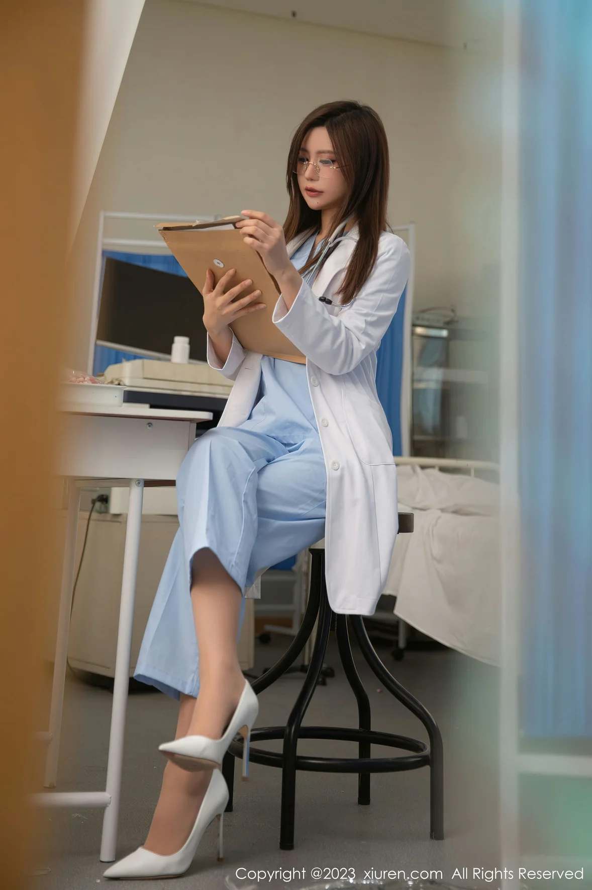 图片[3]-XiuRen 秀人 No.6849 绮里嘉ula 美女医生装扮性感写真 [84P]-COS写真在线网