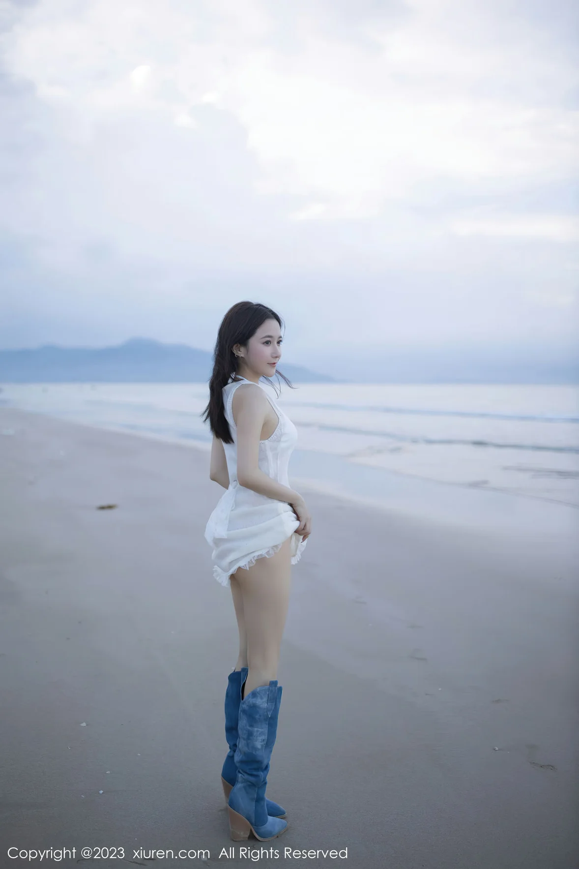 图片[2]-XiuRen 秀人 No.6852 鱼子酱Fish 白色比基尼巴厘岛旅拍1 [81P]-COS写真在线网