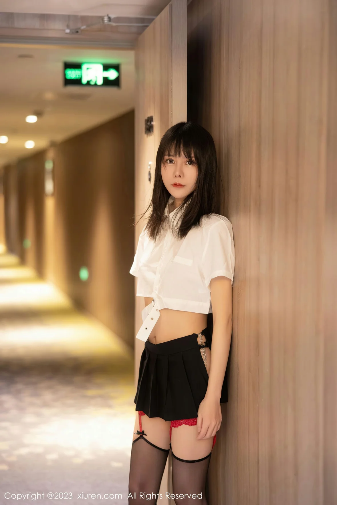 XiuRen 秀人 No.6862 甜佳佳 诱人短裙性感写真 [81P] - 秀人网免费无水印在线套图写真