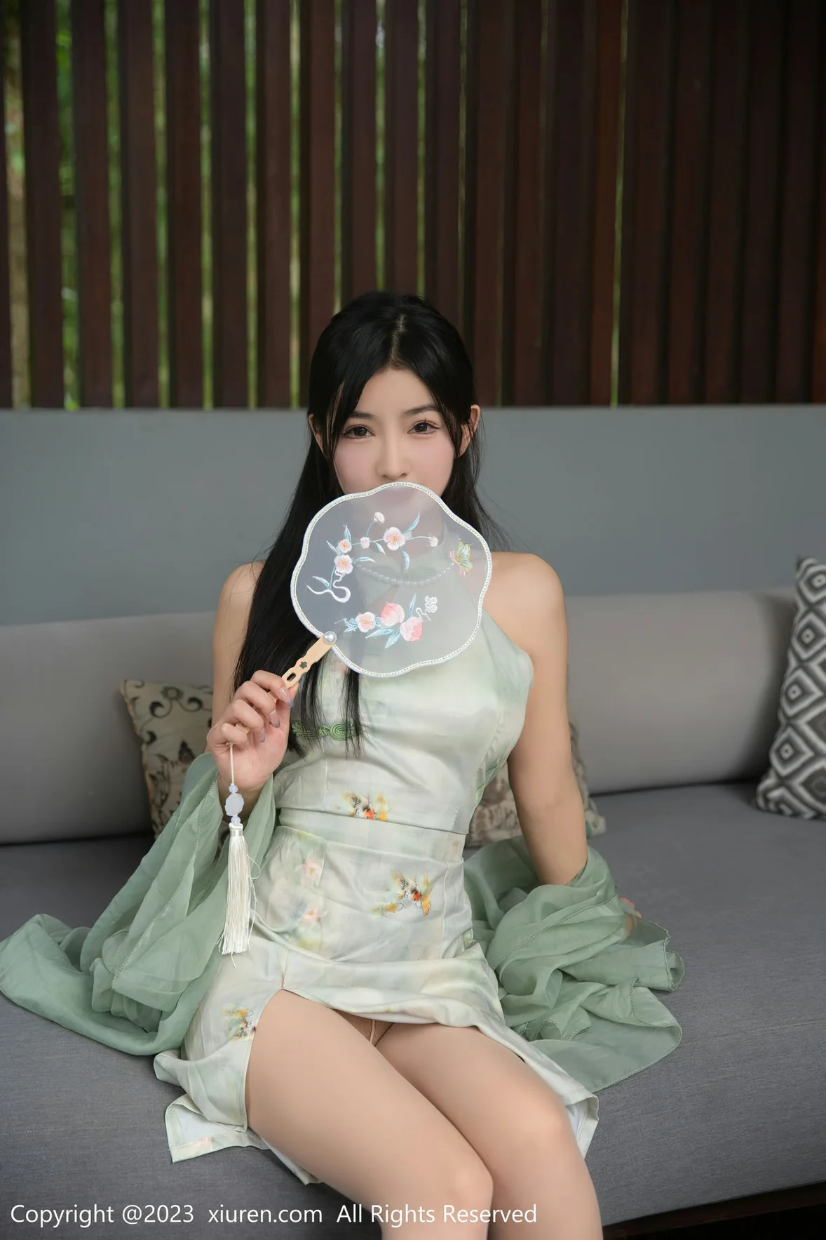 图片[2]-XiuRen 秀人 No.6880 谭小灵 古装薄纱水中场景拍摄 [81P]-COS写真在线网