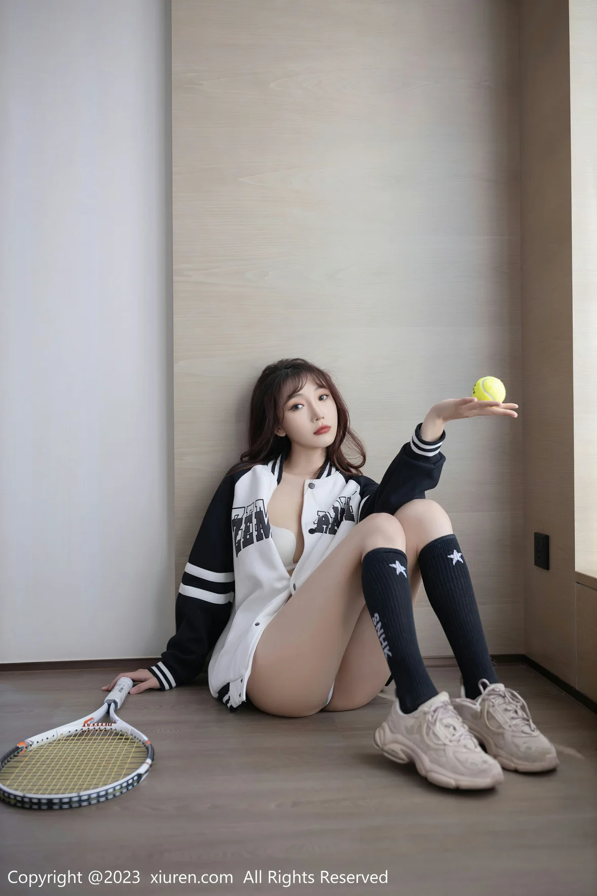 图片[6]-XiuRen 秀人 No.6884 陆萱萱 网球主题拍摄性感写真 [82P]-COS写真在线网
