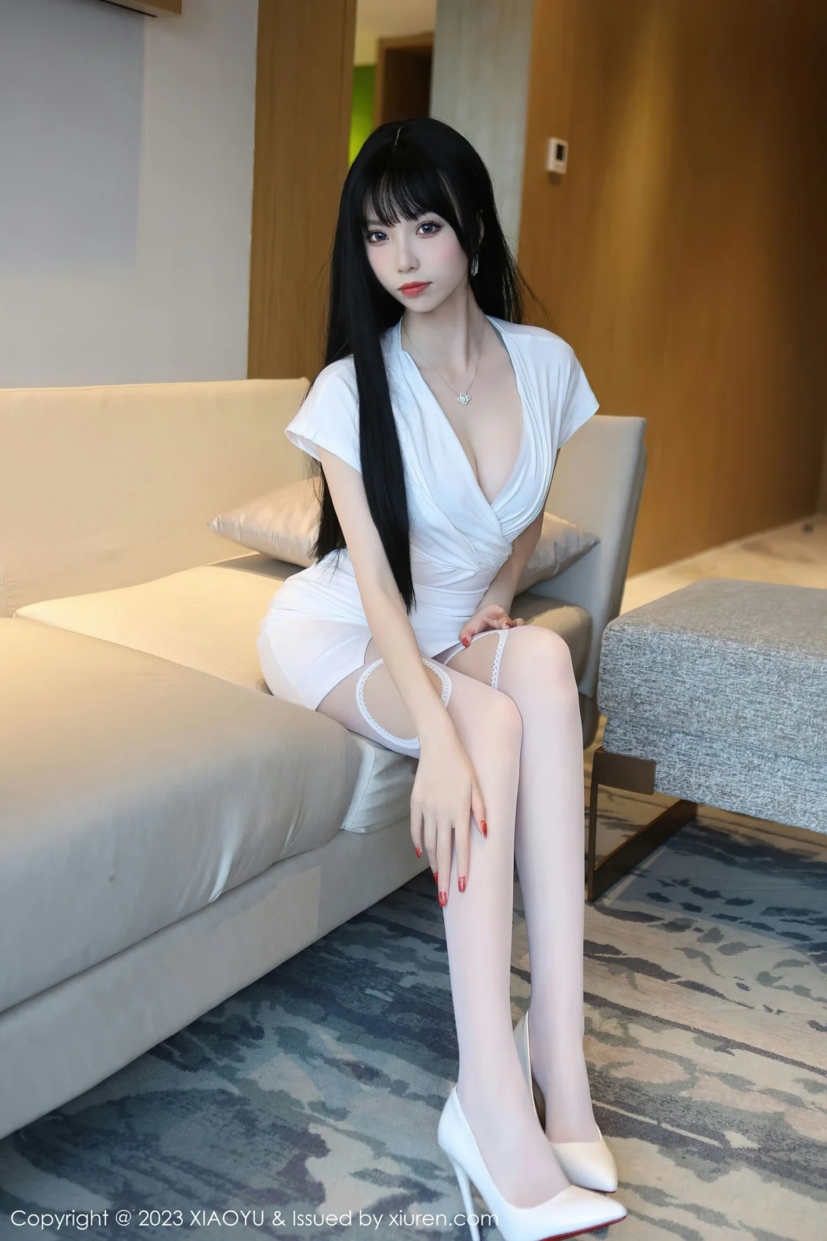 图片[3]-XiuRen 秀人 No.6897 江七七 墨绿色蕾丝内衣性感写真 [81P]-COS写真在线网