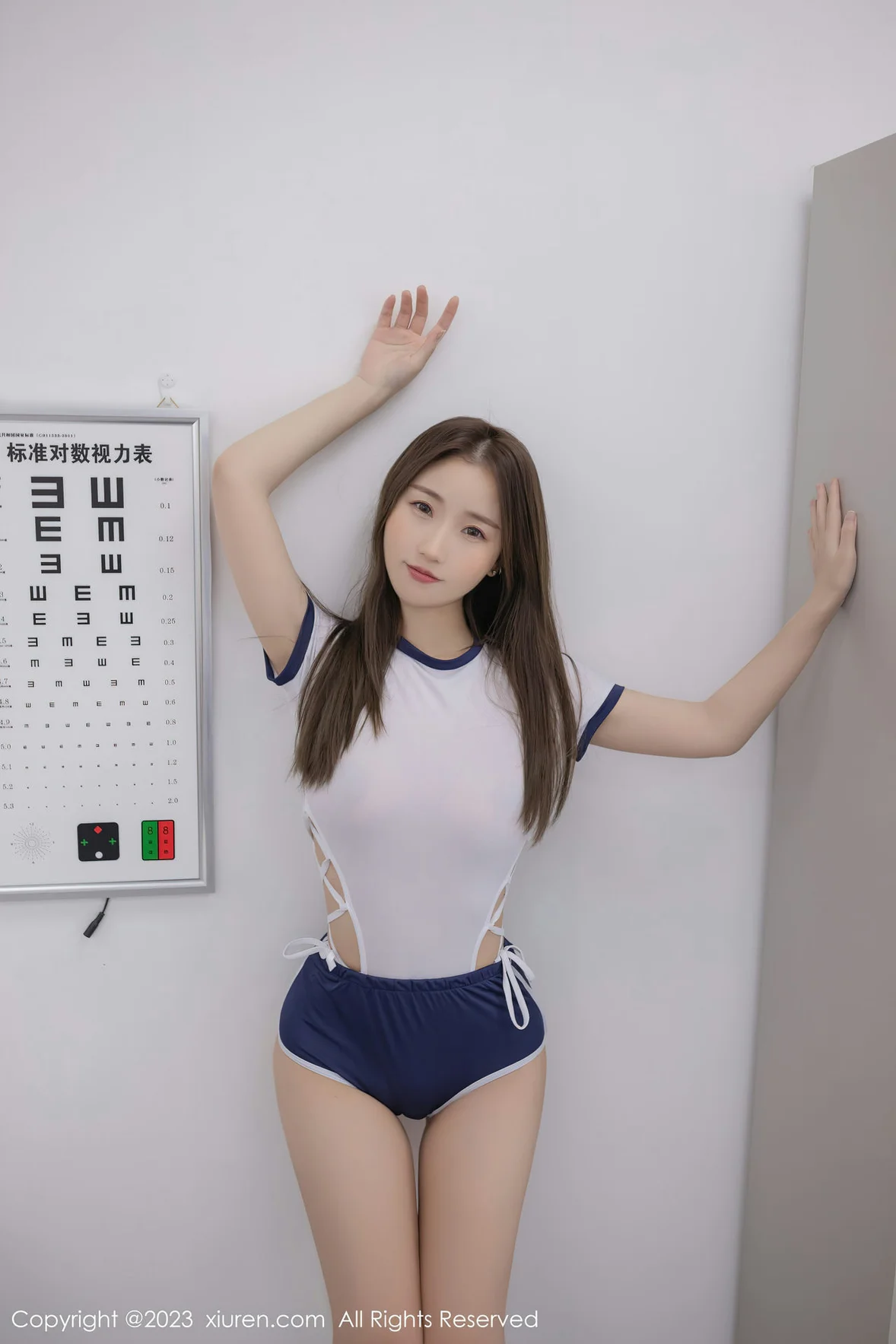 图片[4]-XiuRen 秀人 No.7030 杏子Yada “体检”主题拍摄性感写真 [77P]-COS写真在线网