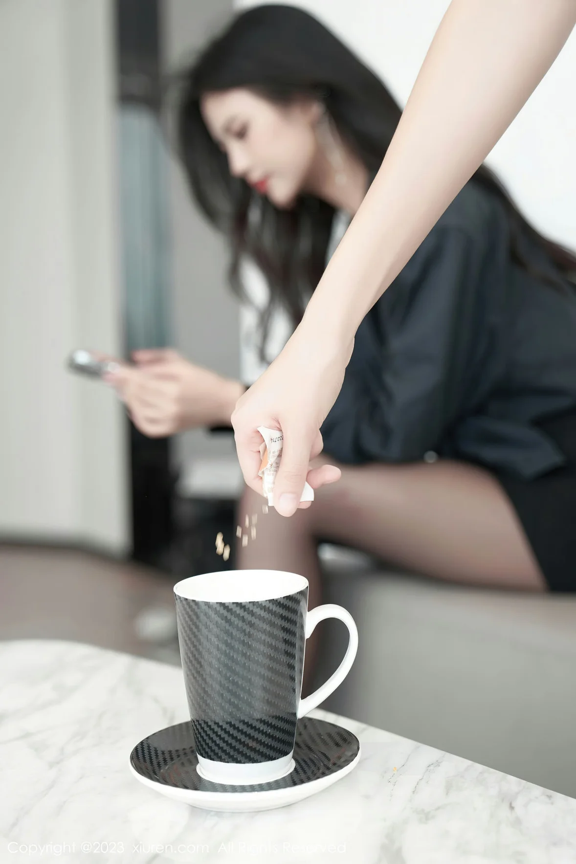图片[2]-XiuRen 秀人 No.7100 浅浅Danny 黑色情趣性感写真 [85P]-COS写真在线网
