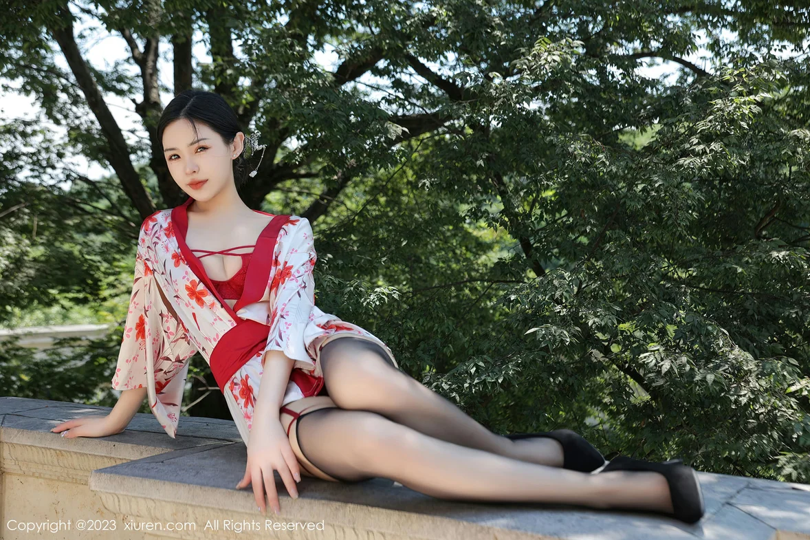 图片[2]-XiuRen 秀人 No.7177 米粒子 丝绸睡衣性感写真 [51P]-COS写真在线网