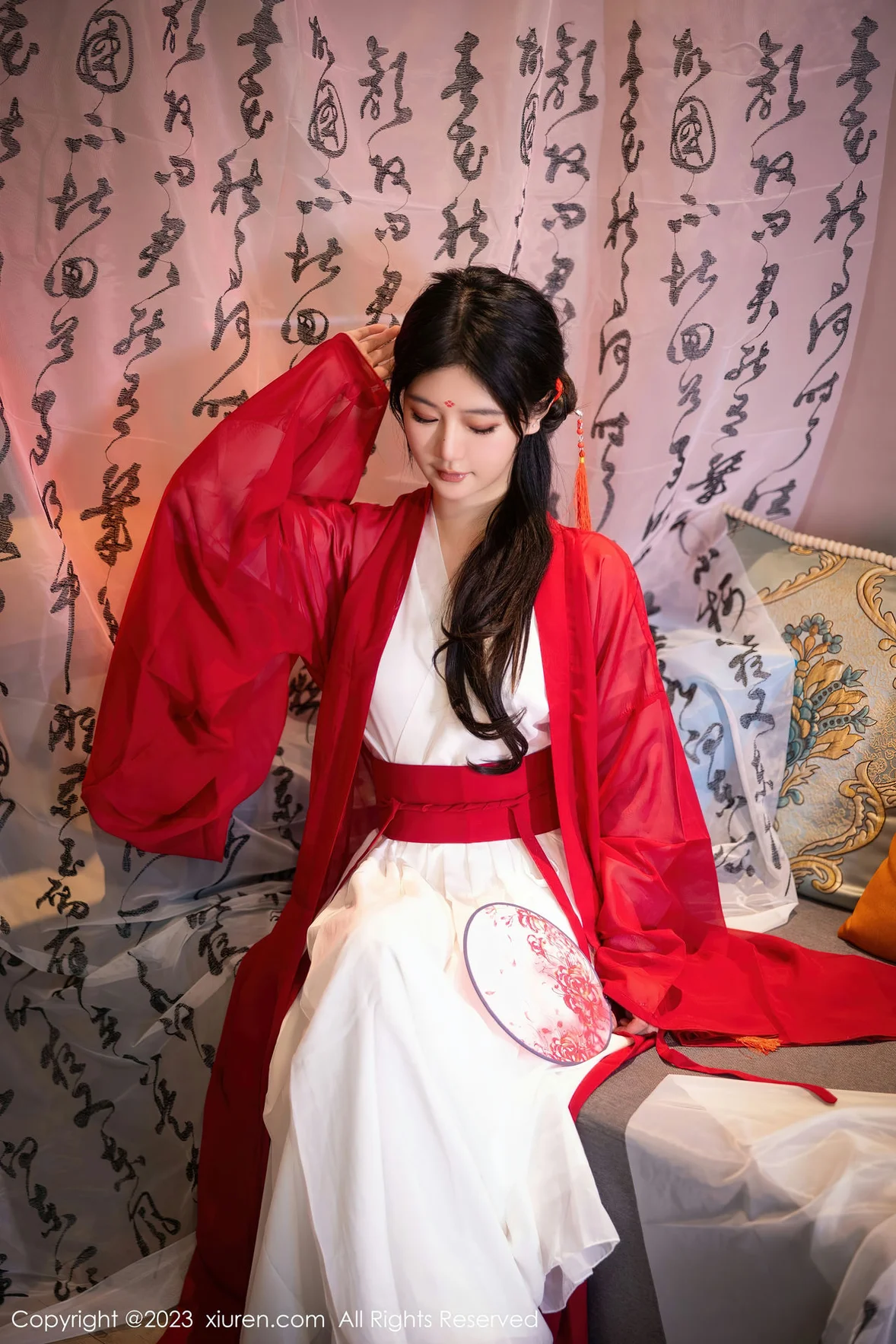 图片[2]-XiuRen 秀人 No.7192 幼幼 红色古装性感写真 [93P]-COS写真在线网