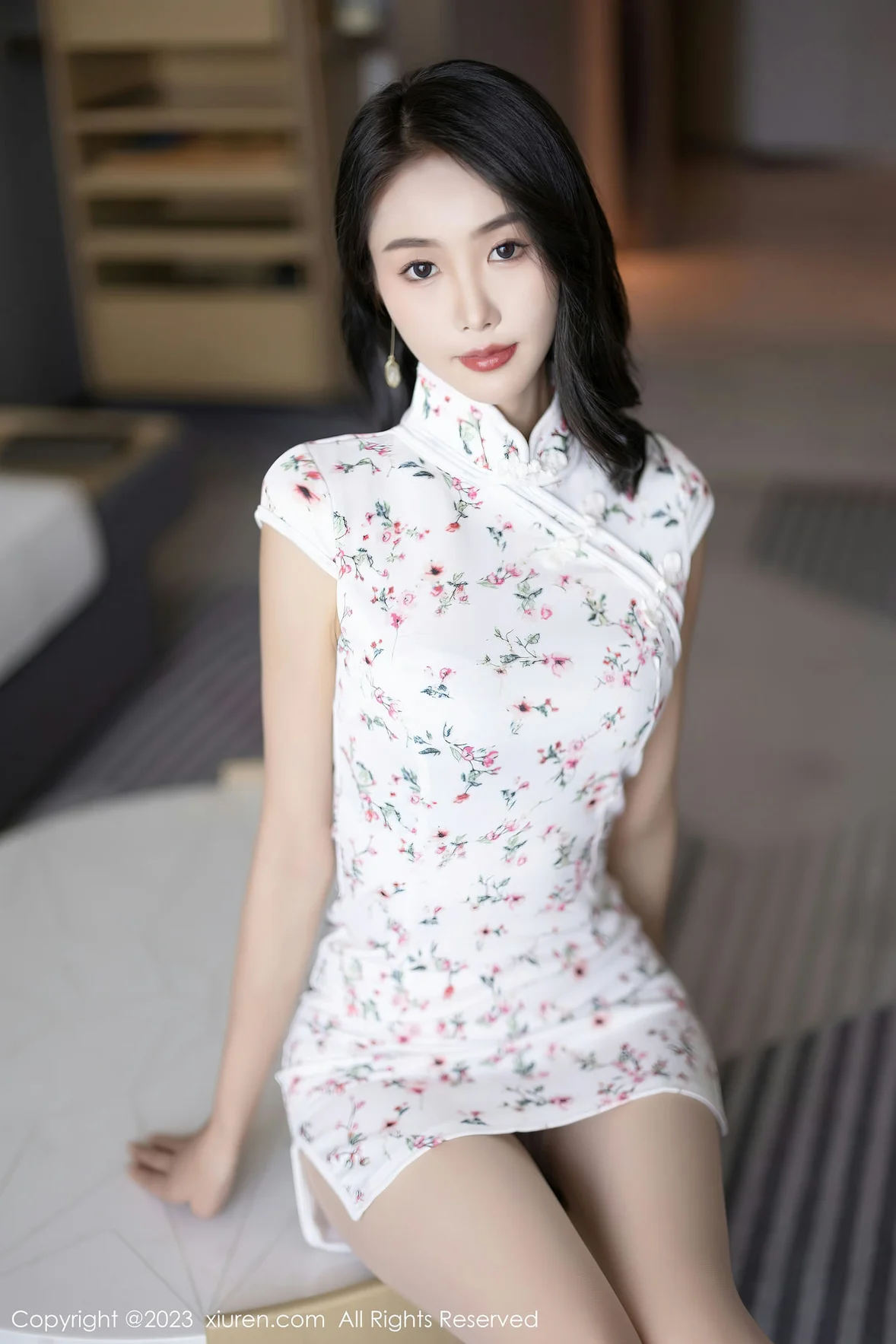 图片[5]-XiuRen 秀人 No.7279 苏苏阿 旗袍服饰性感写真 [88P]-COS写真在线网
