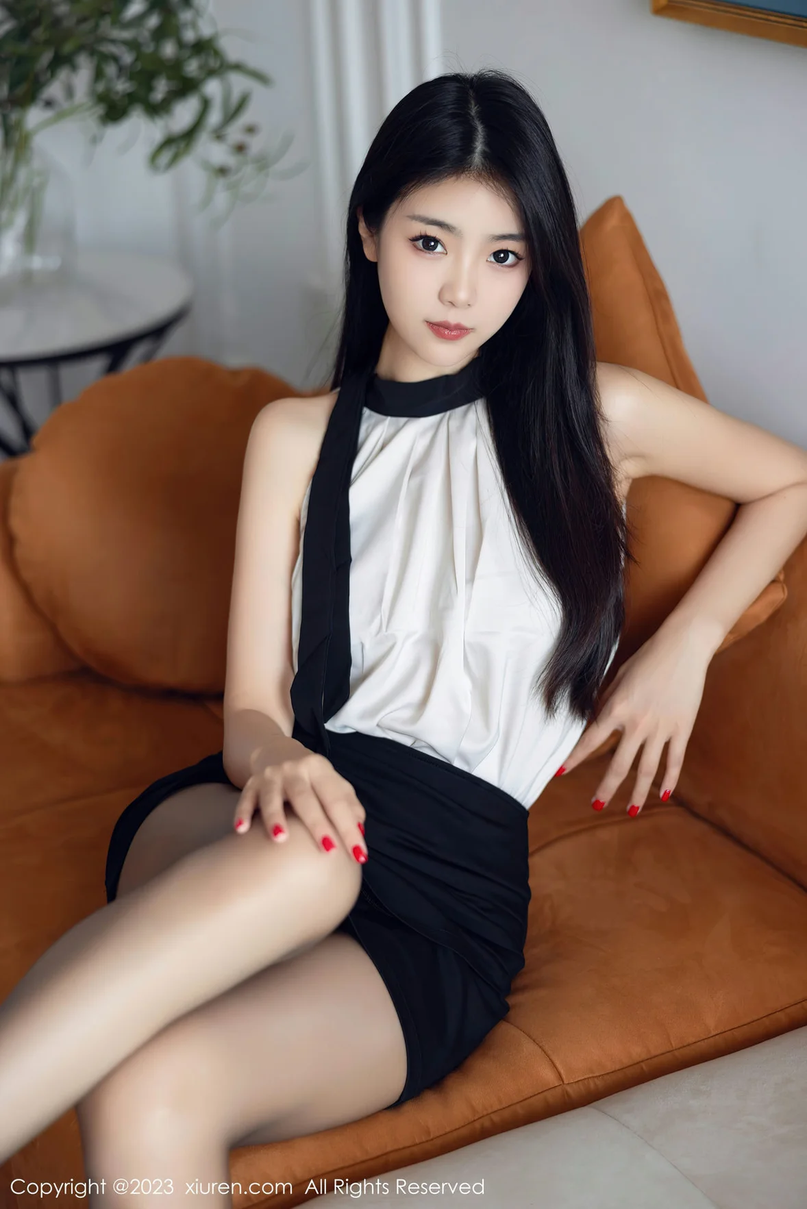 图片[2]-XiuRen 秀人 No.7342 可樂Vicky 拼色连衣短裙性感写真 [82P]-COS写真在线网