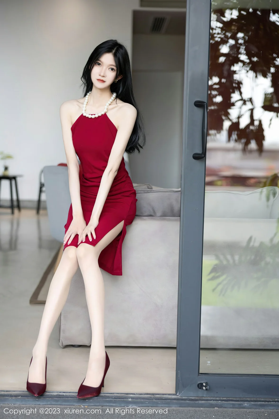 图片[2]-XiuRen 秀人 No.7352 程程程- 蕾丝情趣安吉旅拍 [81P]-COS写真在线网