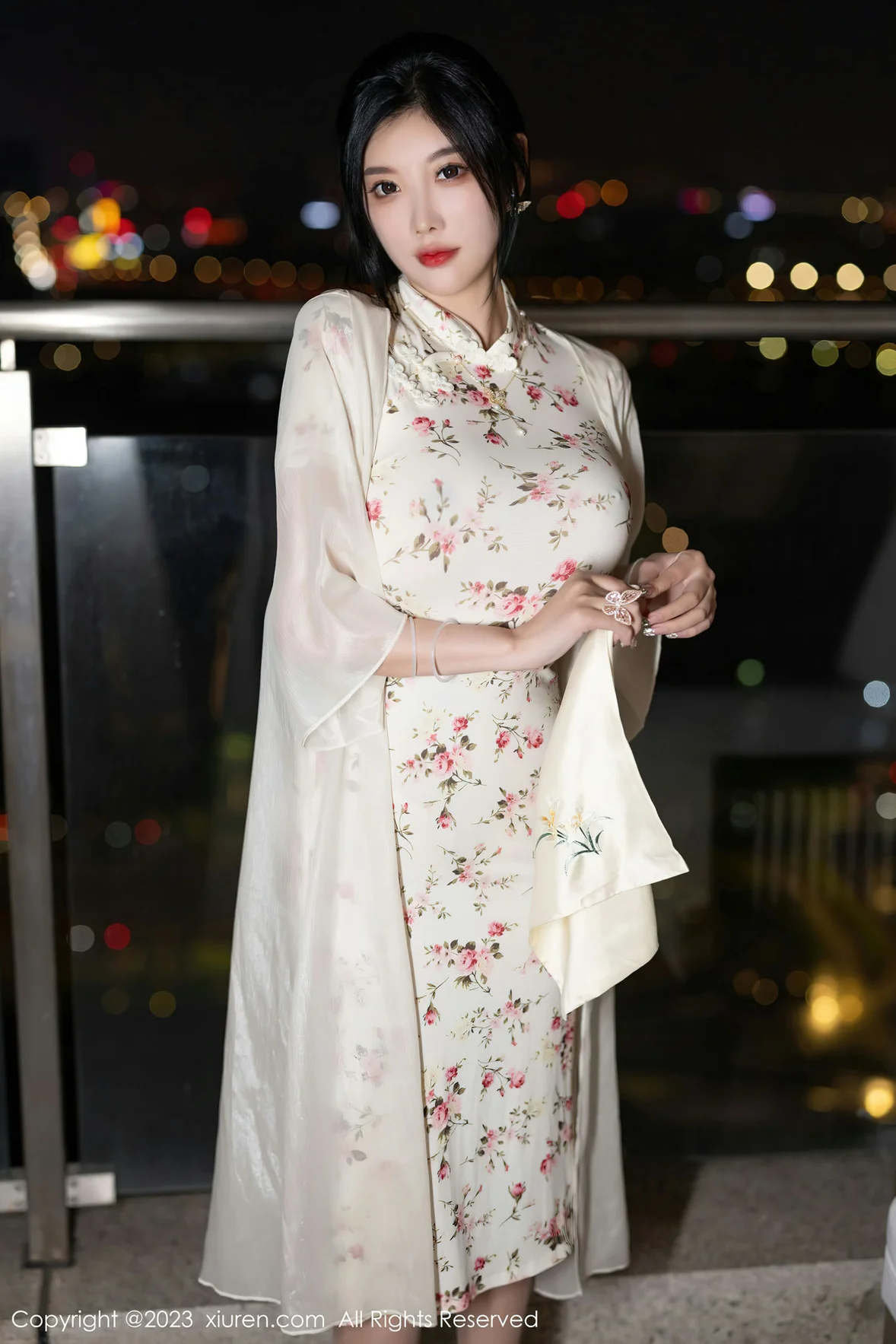 图片[3]-秀人网 No.7363 杨晨晨Yome 碎花旗袍浙江安吉旅拍 [87P]-COS写真在线网