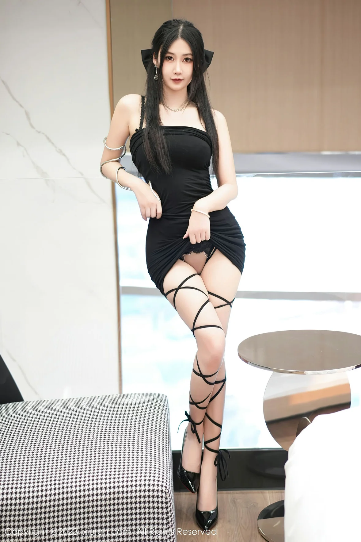 图片[3]-秀人网 No.7394 laura阿姣 吊带短裙性感写真 [73P]-COS写真在线网