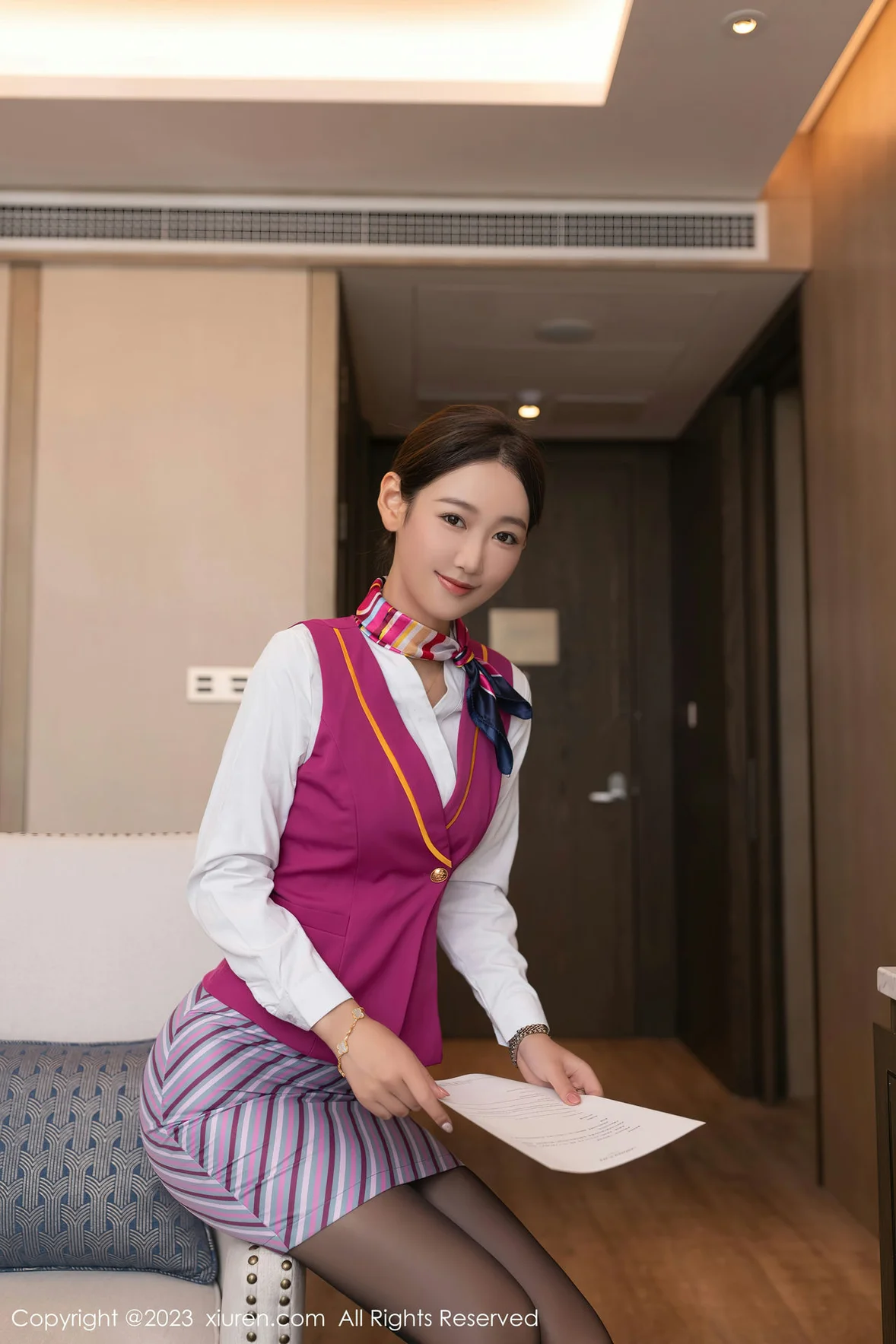图片[3]-秀人网 No.7405 唐安琪 空姐制服诱惑珠三角旅拍 [78P]-COS写真在线网