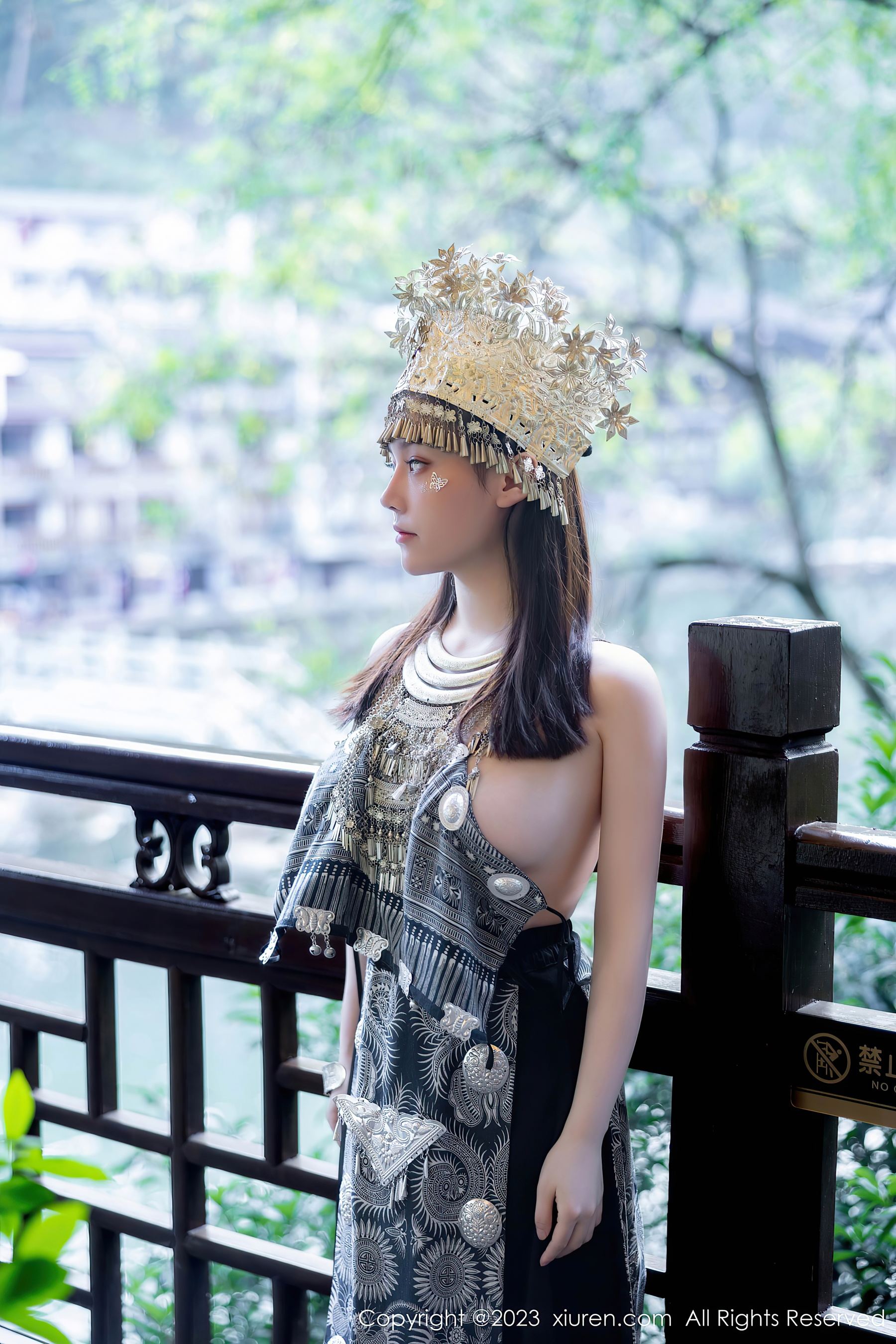 图片[5]-XiuRen 秀人 No.7448 豆瓣酱 苗族服饰-COS写真在线网