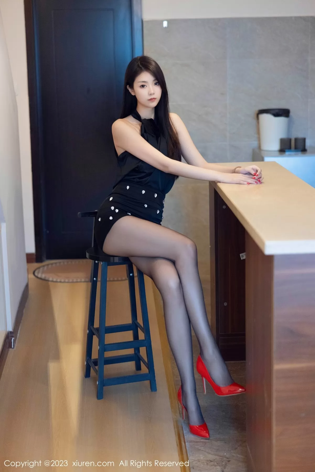 图片[5]-XiuRen 秀人 No.7535 可樂Vicky [82P]-COS写真在线网