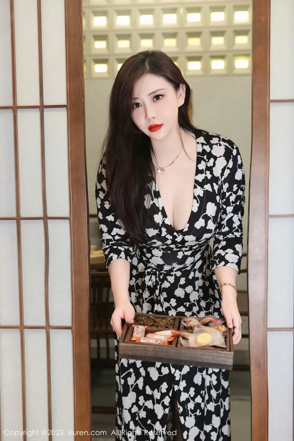 图片[3]-XiuRen 秀人 No.7548 王婉悠Queen [72P]-COS写真在线网