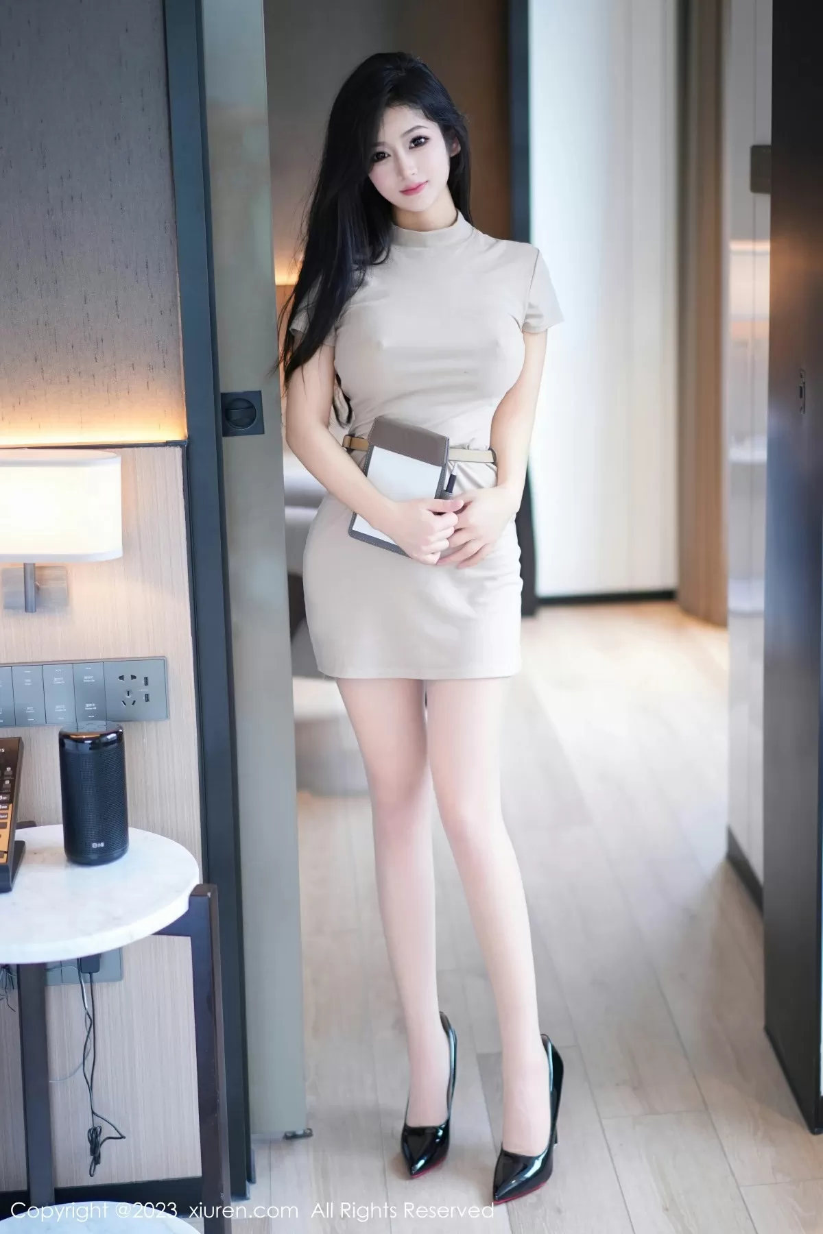 图片[2]-XiuRen 秀人 No.7572 谭小灵 [81P]-COS写真在线网