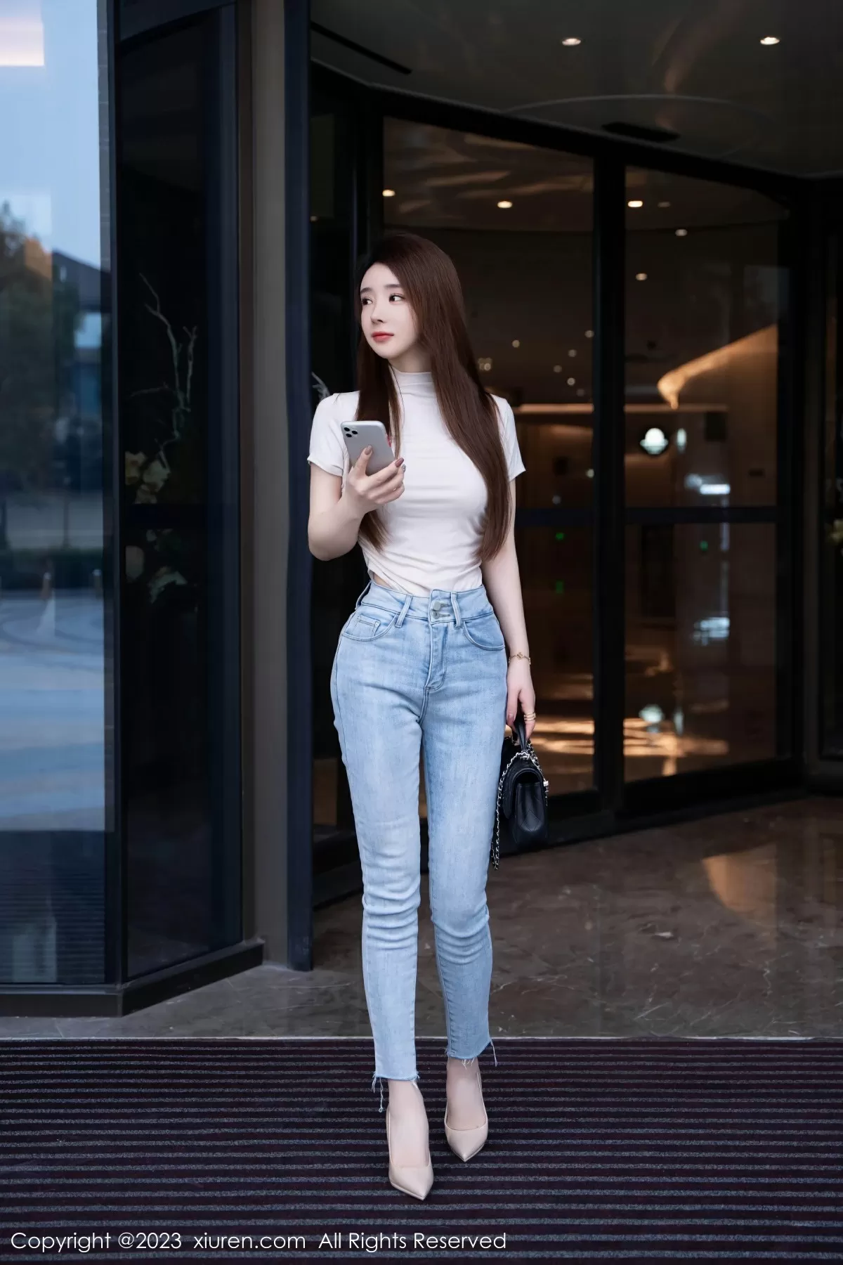 图片[6]-XiuRen 秀人 No.7586 雨儿baby [71P]-COS写真在线网