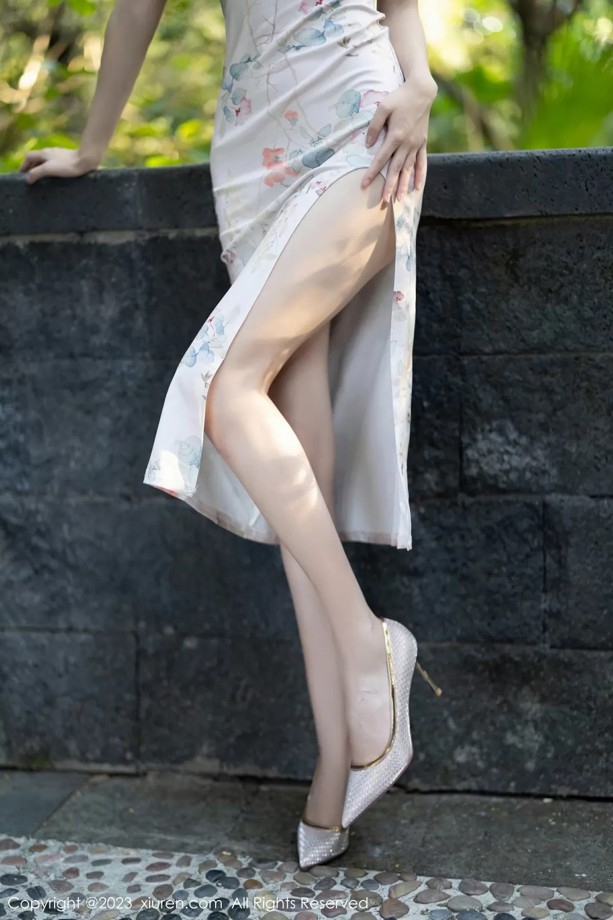 图片[4]-Xiuren 秀人 No.7631 章芃芃 [100P]-COS写真在线网