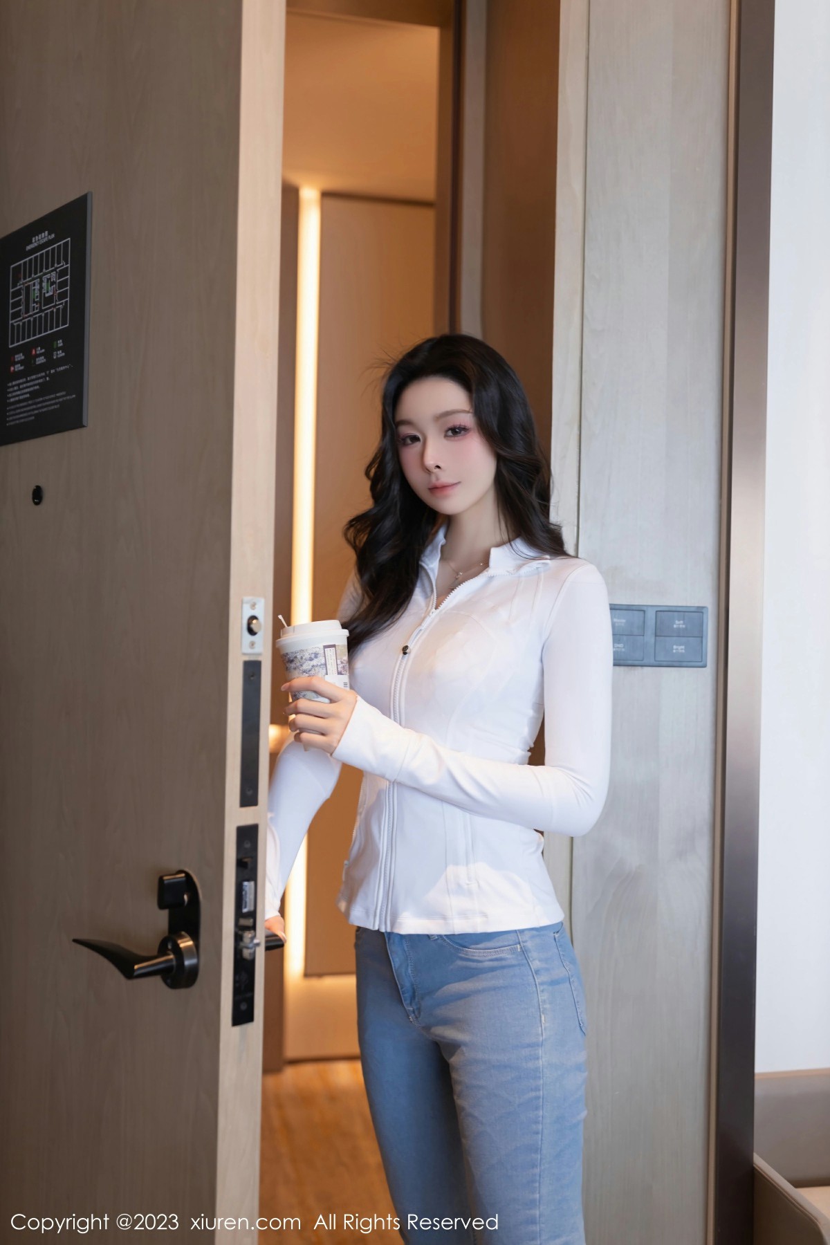 图片[2]-Xiuren 秀人 No.7639 是小逗逗 [80P]-COS写真在线网
