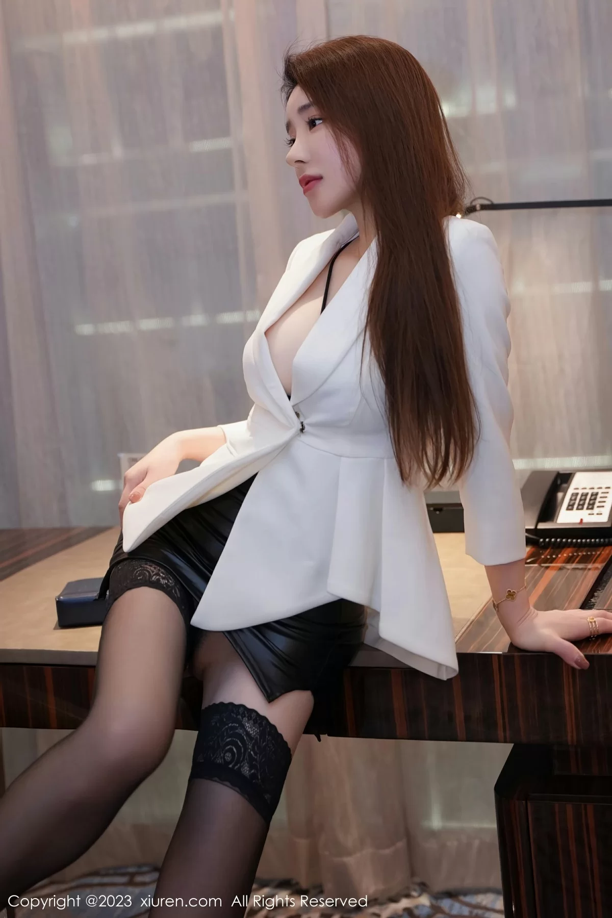 图片[4]-Xiuren 秀人 No.7693 雨儿baby [69P]-COS写真在线网