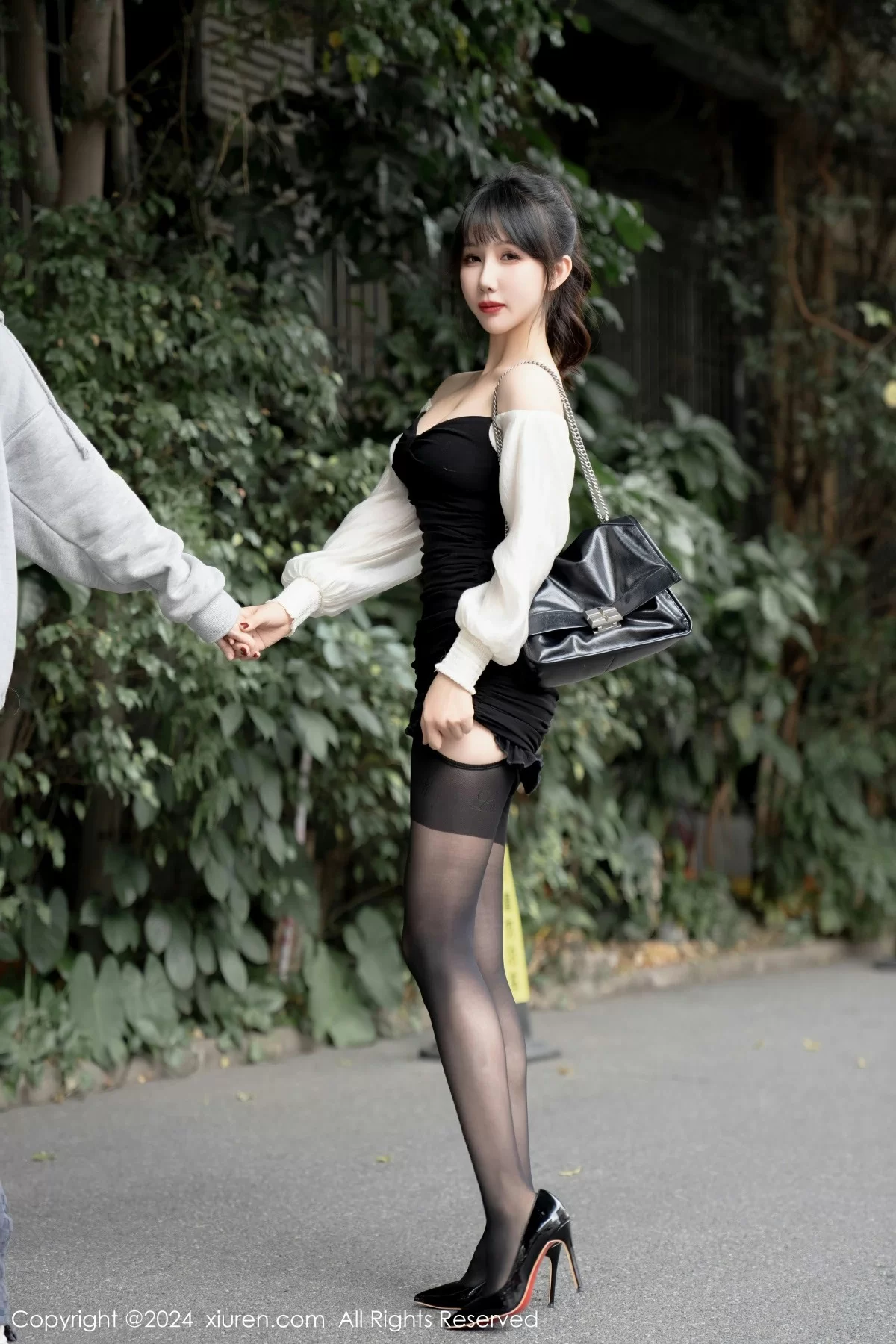 图片[2]-XiuRen 秀人 No.7930 波巧酱 [86P]-COS写真在线网