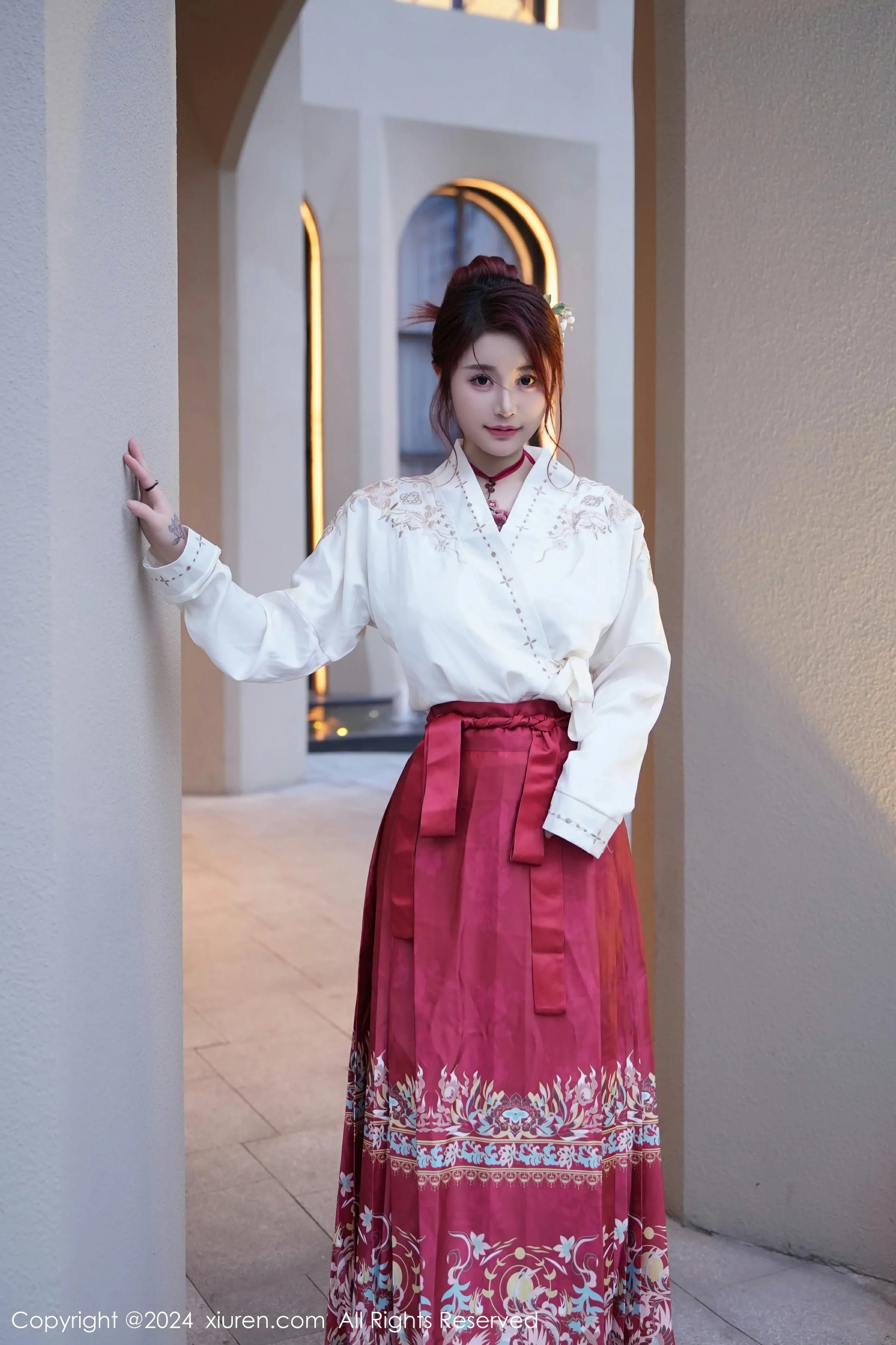 图片[5]-XiuRen 秀人 No.7985 美七 Mia [70P]-COS写真在线网