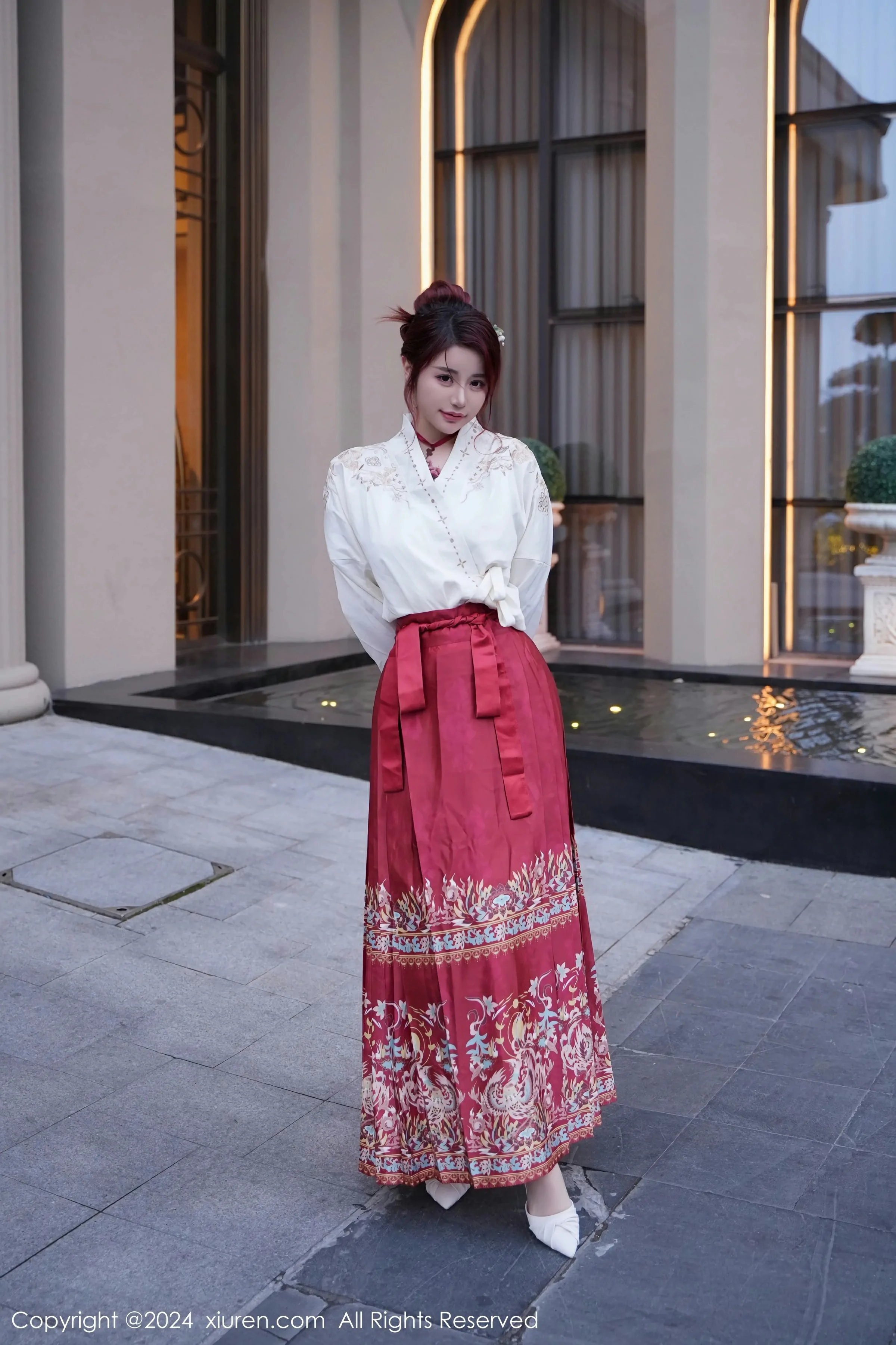 图片[4]-XiuRen 秀人 No.7985 美七 Mia [70P]-COS写真在线网