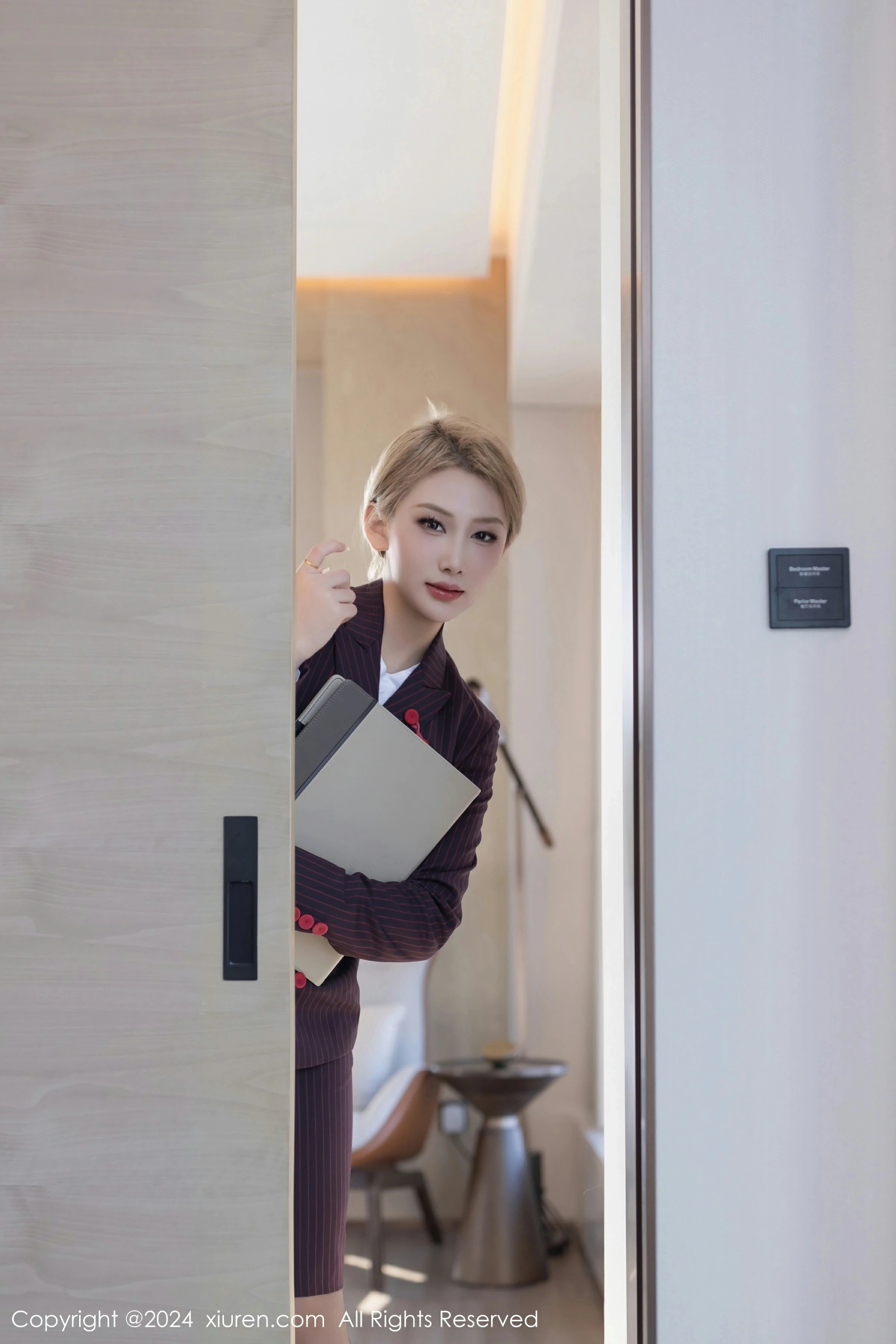 图片[2]-XiuRen 秀人 No.8042 沈青黛 [78P]-COS写真在线网