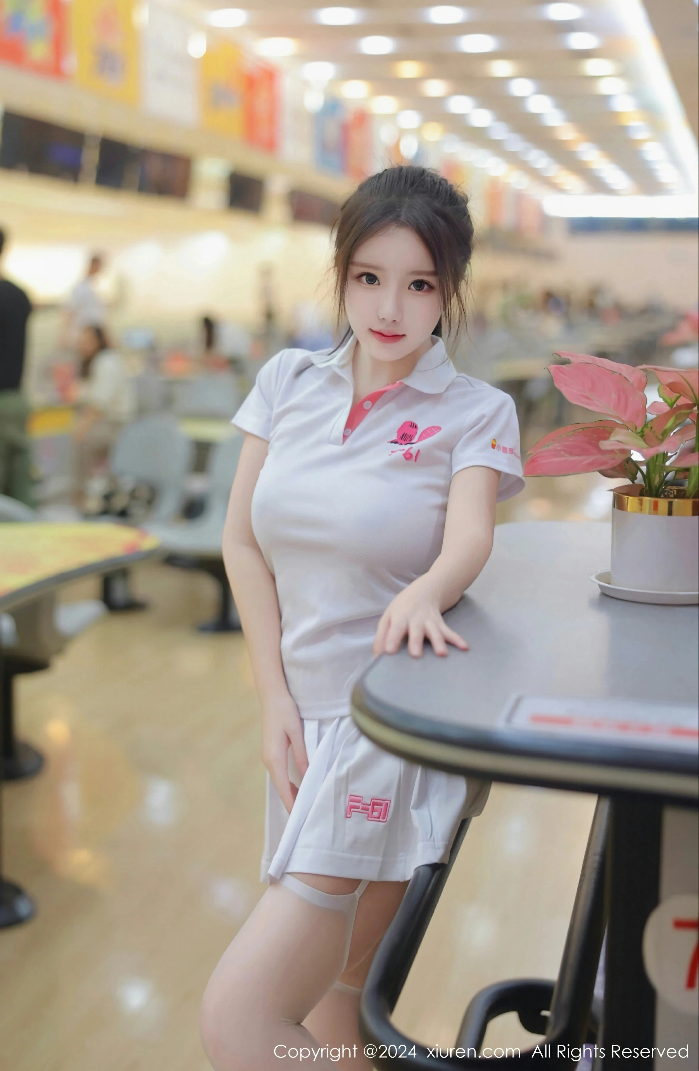 图片[2]-XiuRen 秀人 No.8118 小薯条nienie [80P]-COS写真在线网