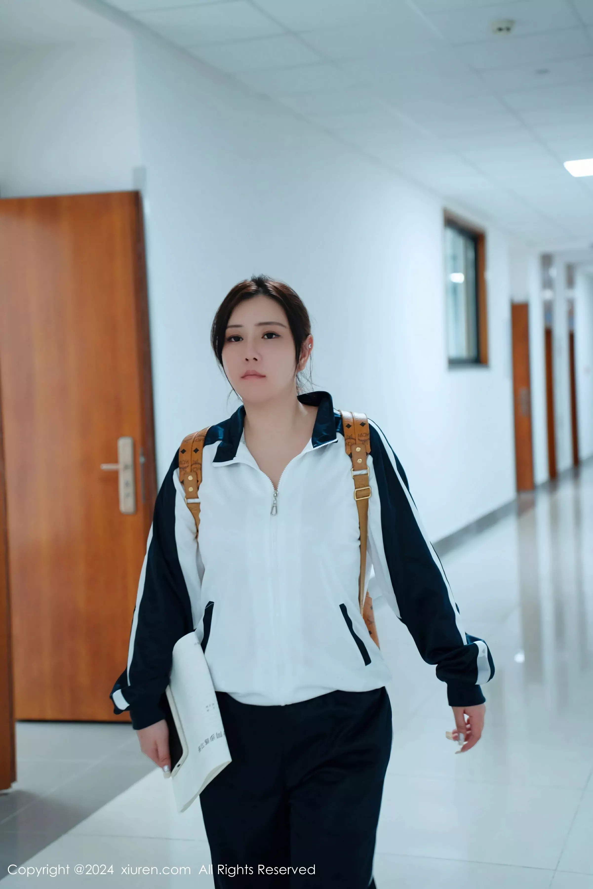 图片[4]-XiuRen 秀人 No.8122 王婉悠Queen [85P]-COS写真在线网