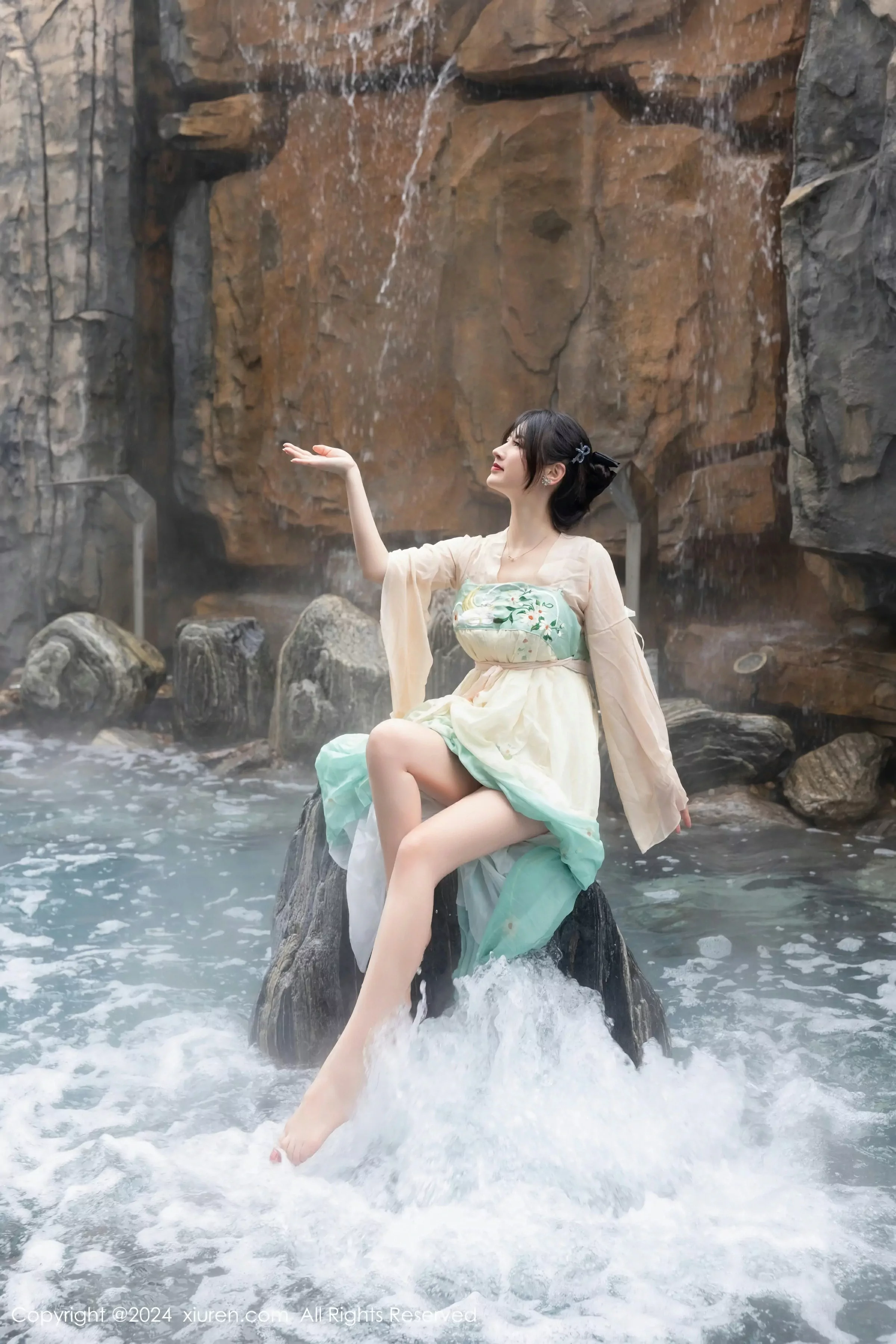 图片[6]-XiuRen 秀人 No.8128 诗诗kiki [82P]-COS写真在线网