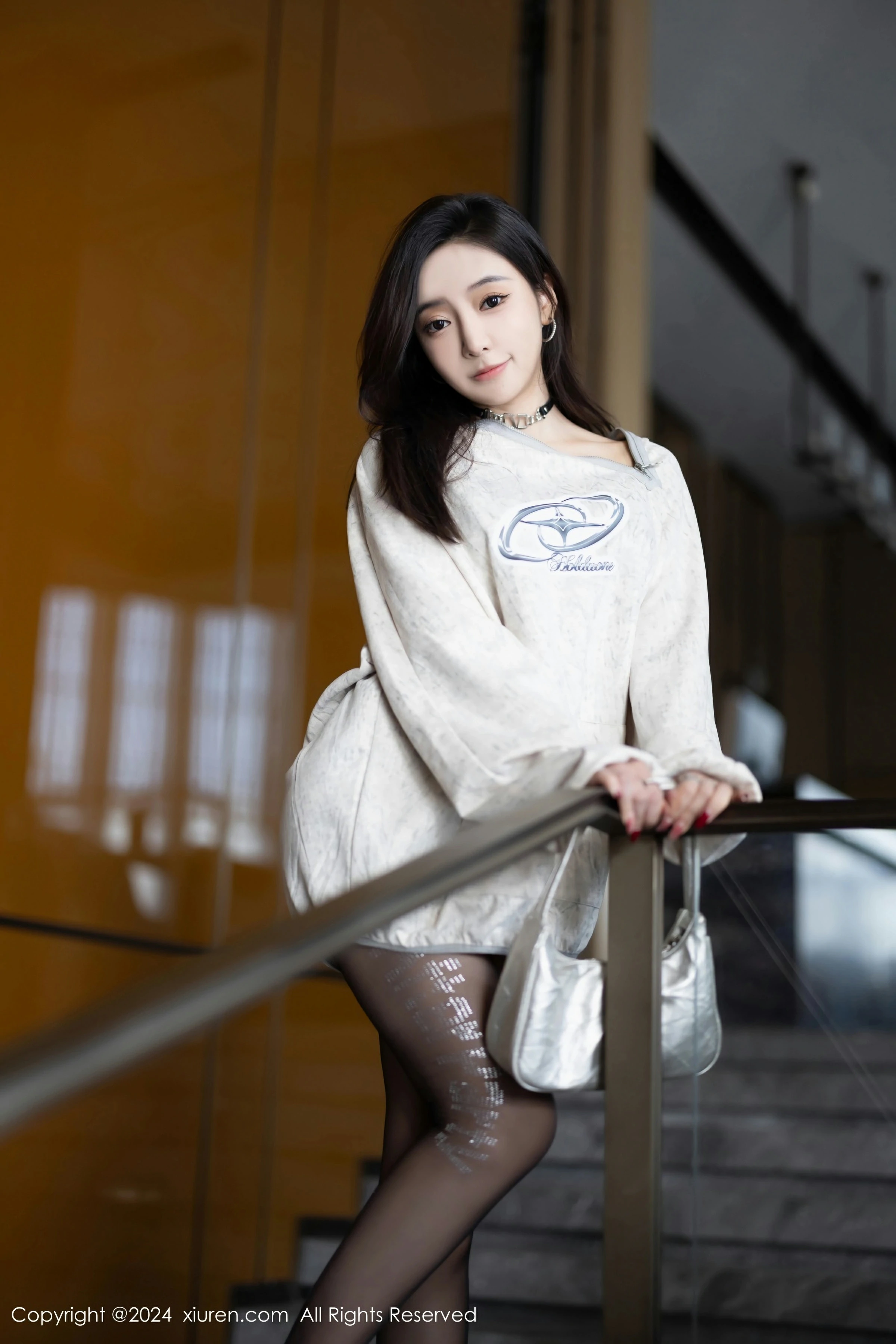 图片[3]-XiuRen 秀人 No.8135 王馨瑶yanni [80P]-COS写真在线网