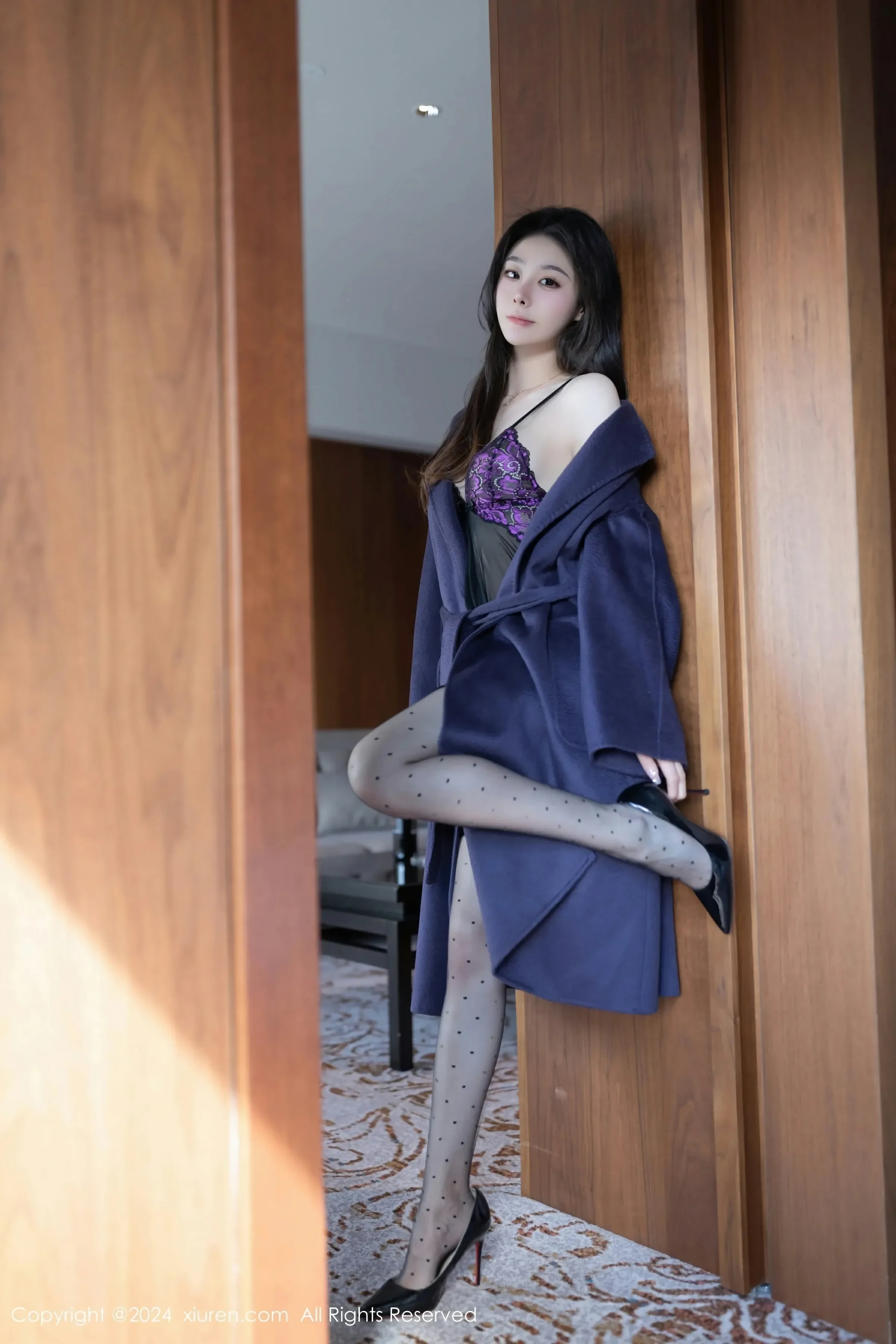 图片[2]-XiuRen 秀人 No.8195 小逗逗 [80P]-COS写真在线网