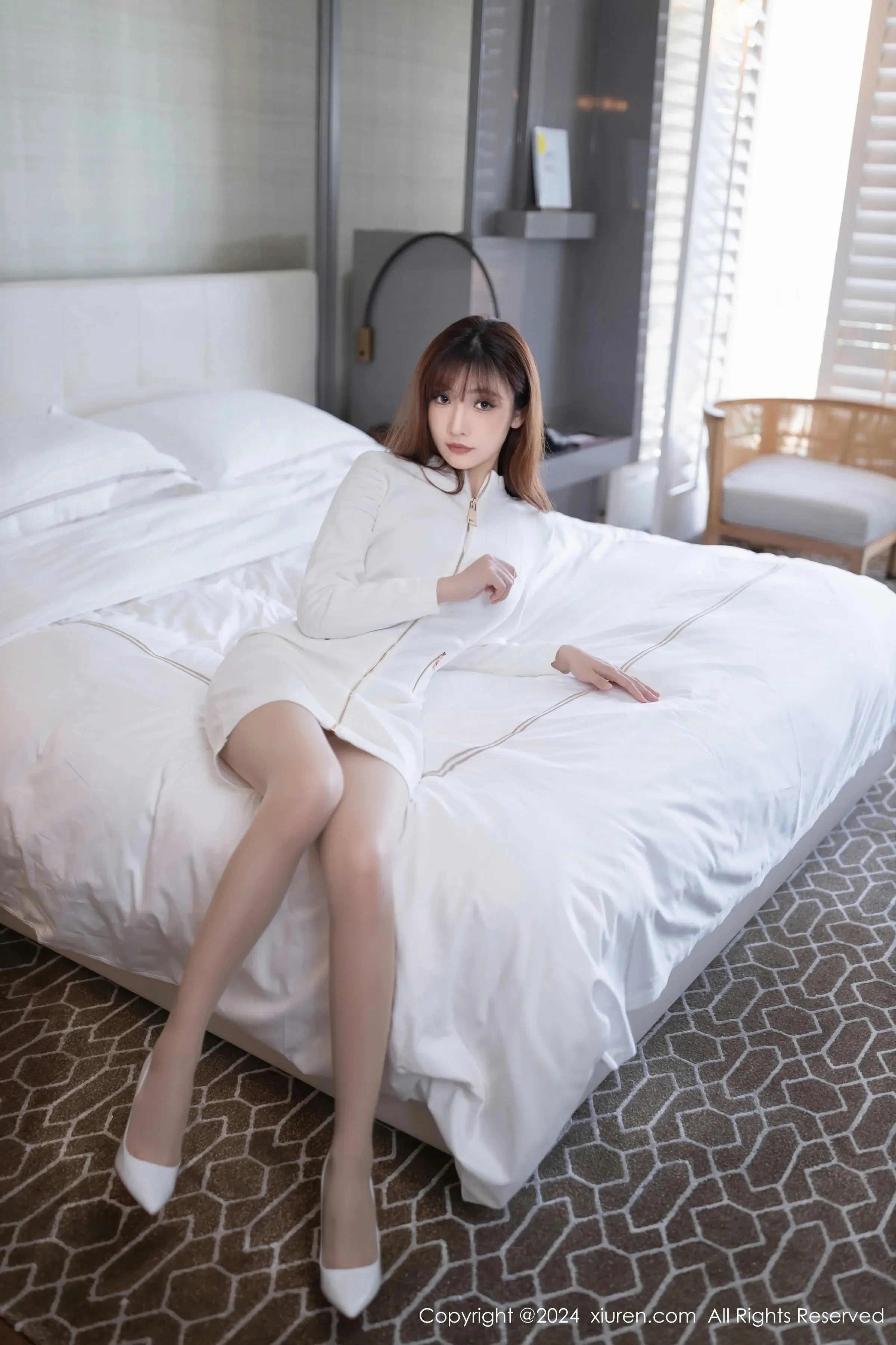 图片[6]-XiuRen 秀人 No.8233 陆萱萱 [80P]-COS写真在线网
