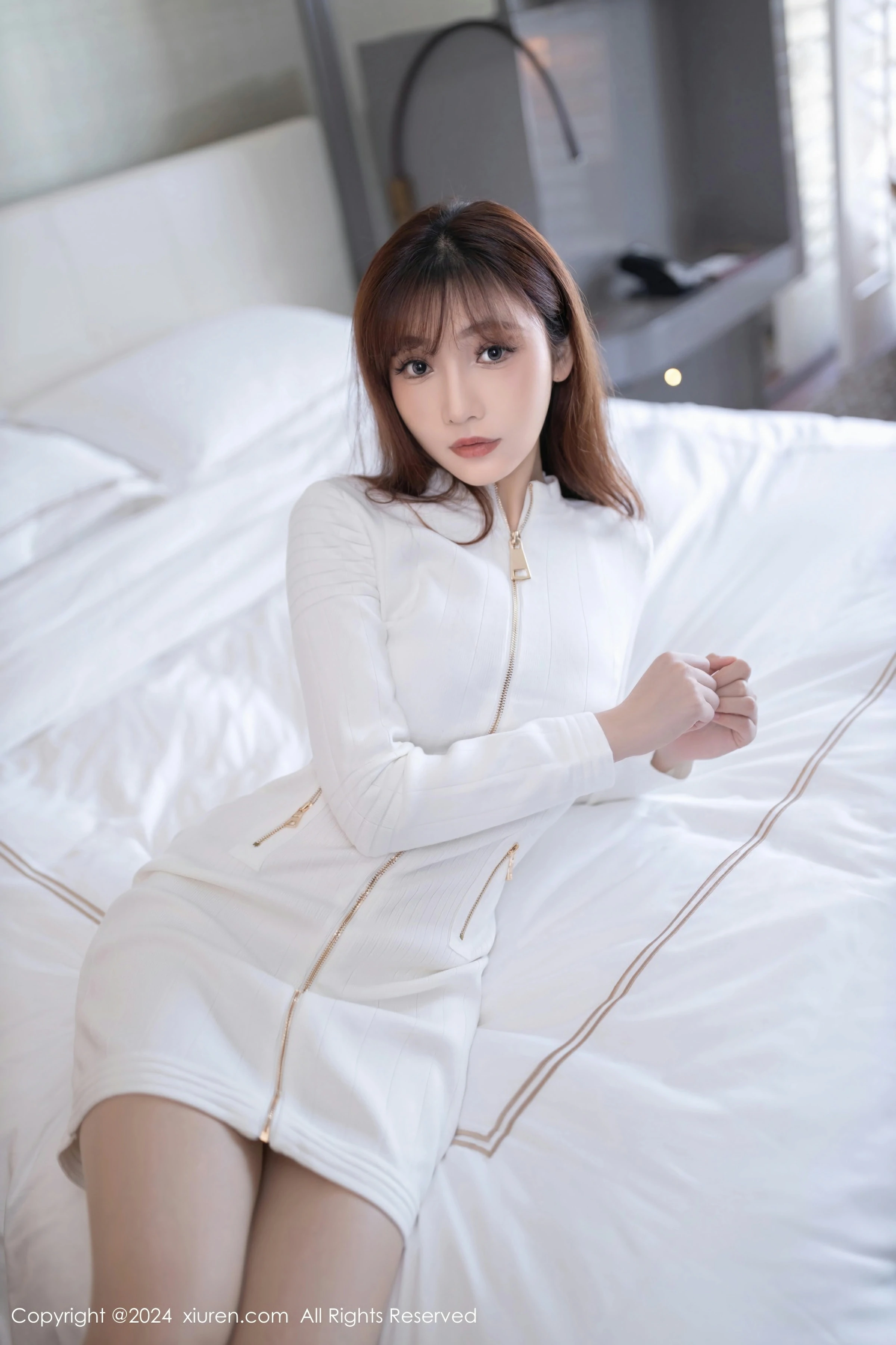 图片[5]-XiuRen 秀人 No.8233 陆萱萱 [80P]-COS写真在线网