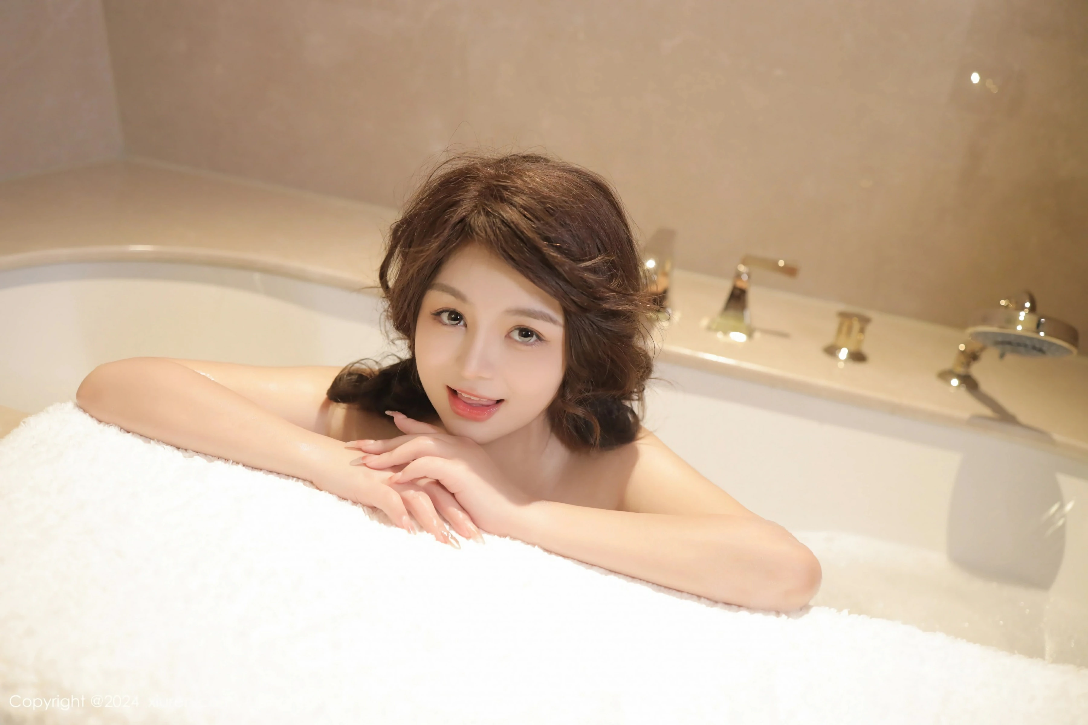图片[3]-XiuRen 秀人 No.8323 沈思怡 [54P]-COS写真在线网