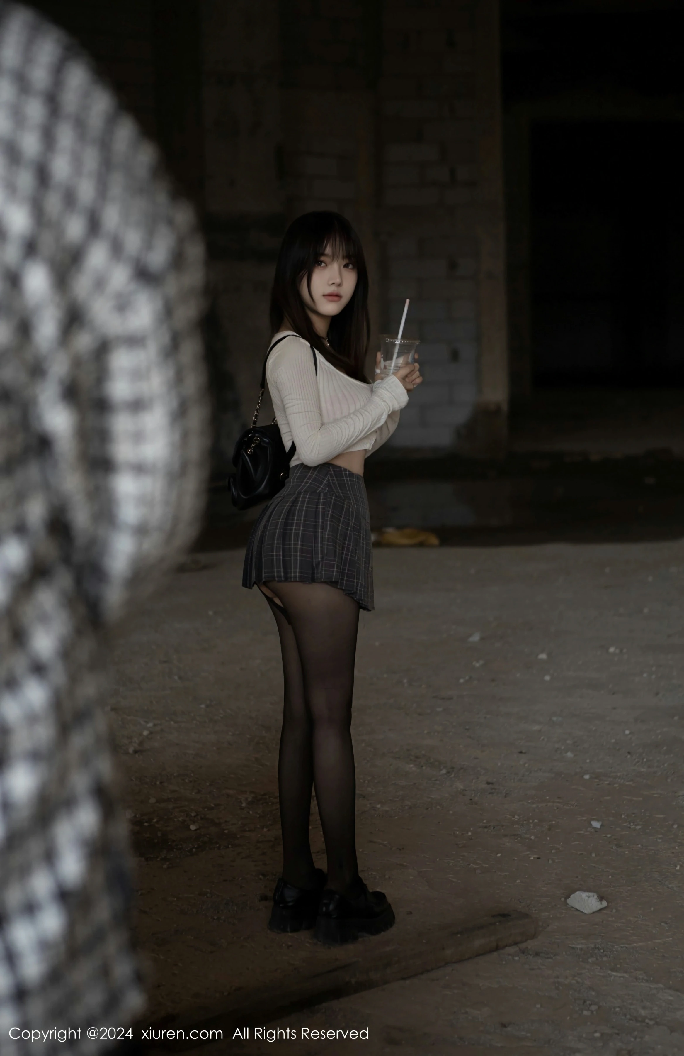 图片[4]-XiuRen 秀人 No.8439 豆瓣酱 [86P]-COS写真在线网