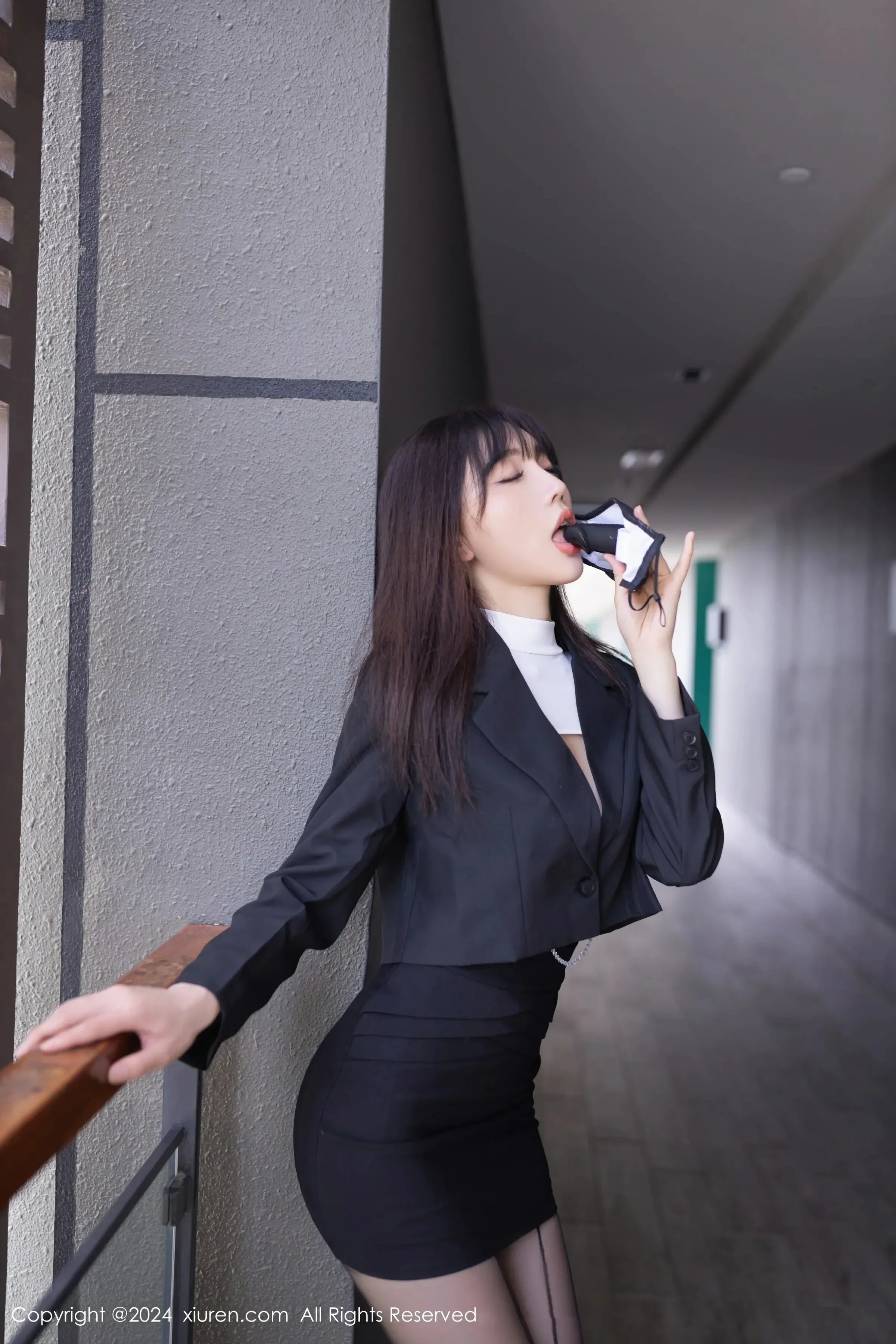 图片[4]-XiuRen 秀人 No.8627 陆萱萱 [80P]-COS写真在线网