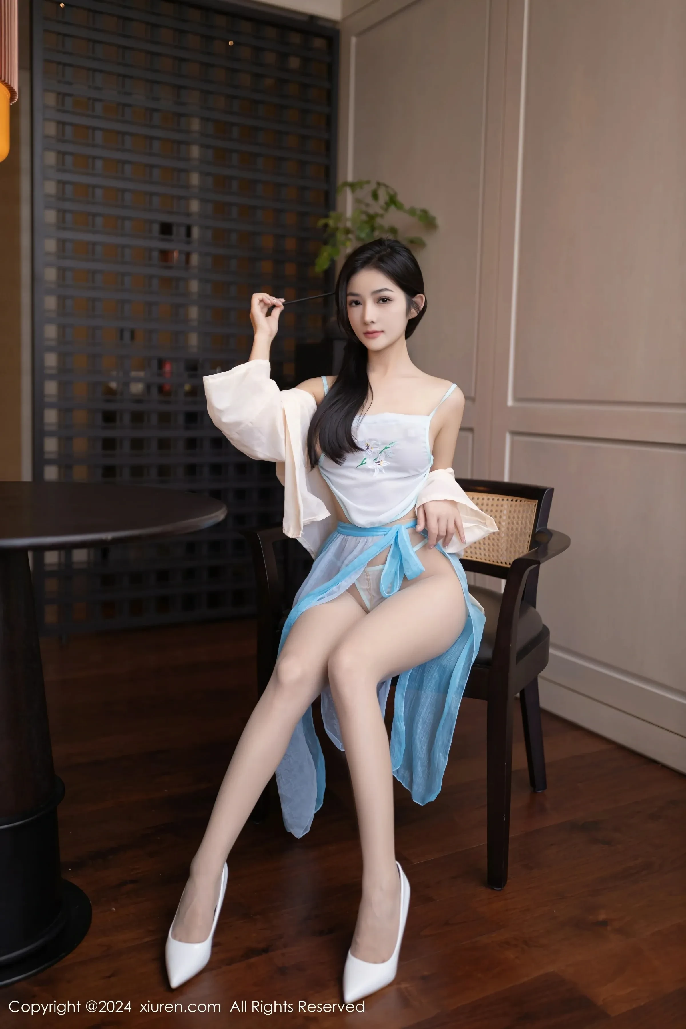 图片[5]-XiuRen 秀人 No.8691 谭小灵 [80P]-COS写真在线网