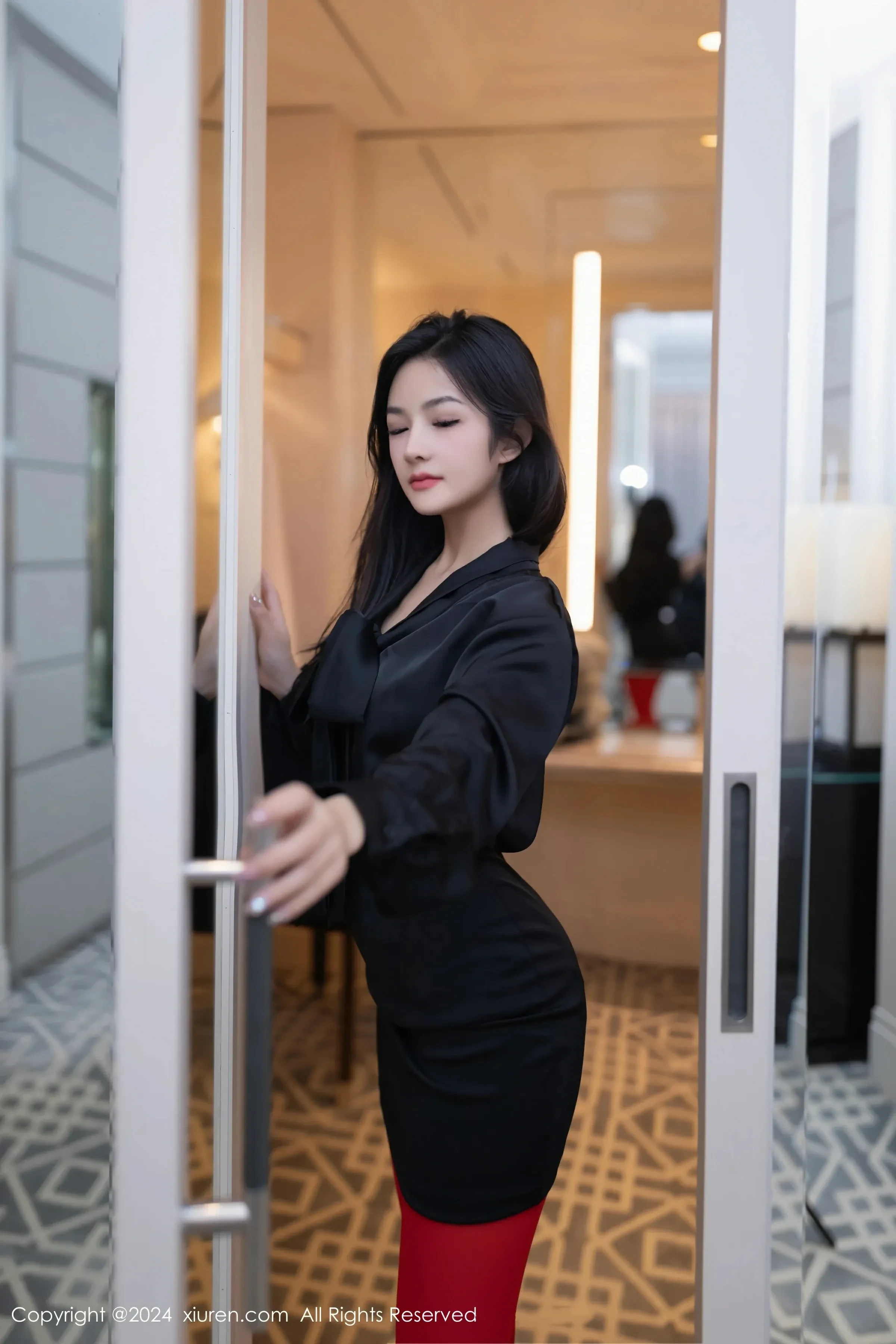 图片[6]-XiuRen 秀人 No.8801 谭小灵 [80P]-COS写真在线网