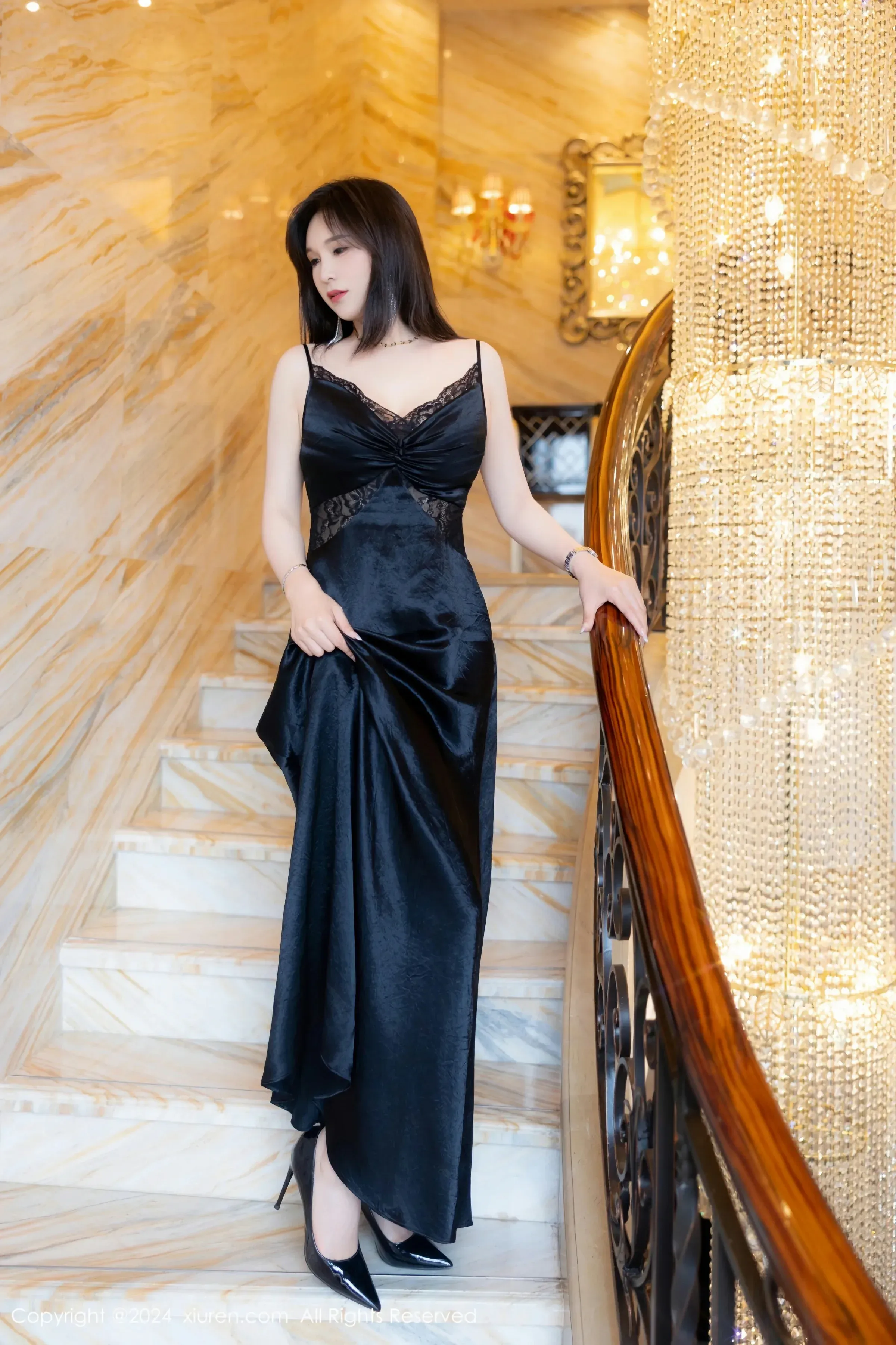 图片[2]-XiuRen 秀人 No.8825 水水姐 [73P]-COS写真在线网