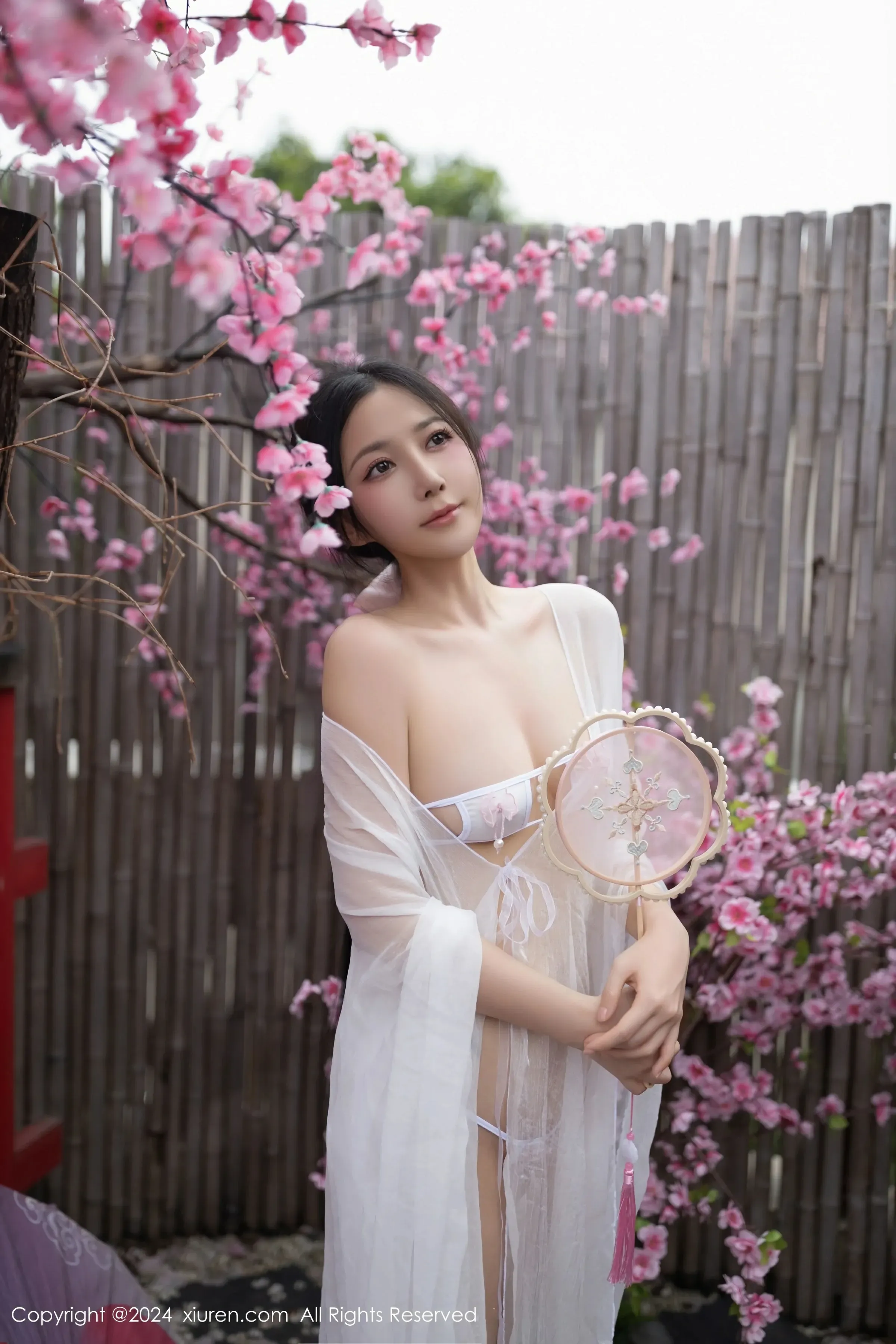 图片[4]-XiuRen 秀人 No.8927 鱼子酱Fish [80P]-COS写真在线网