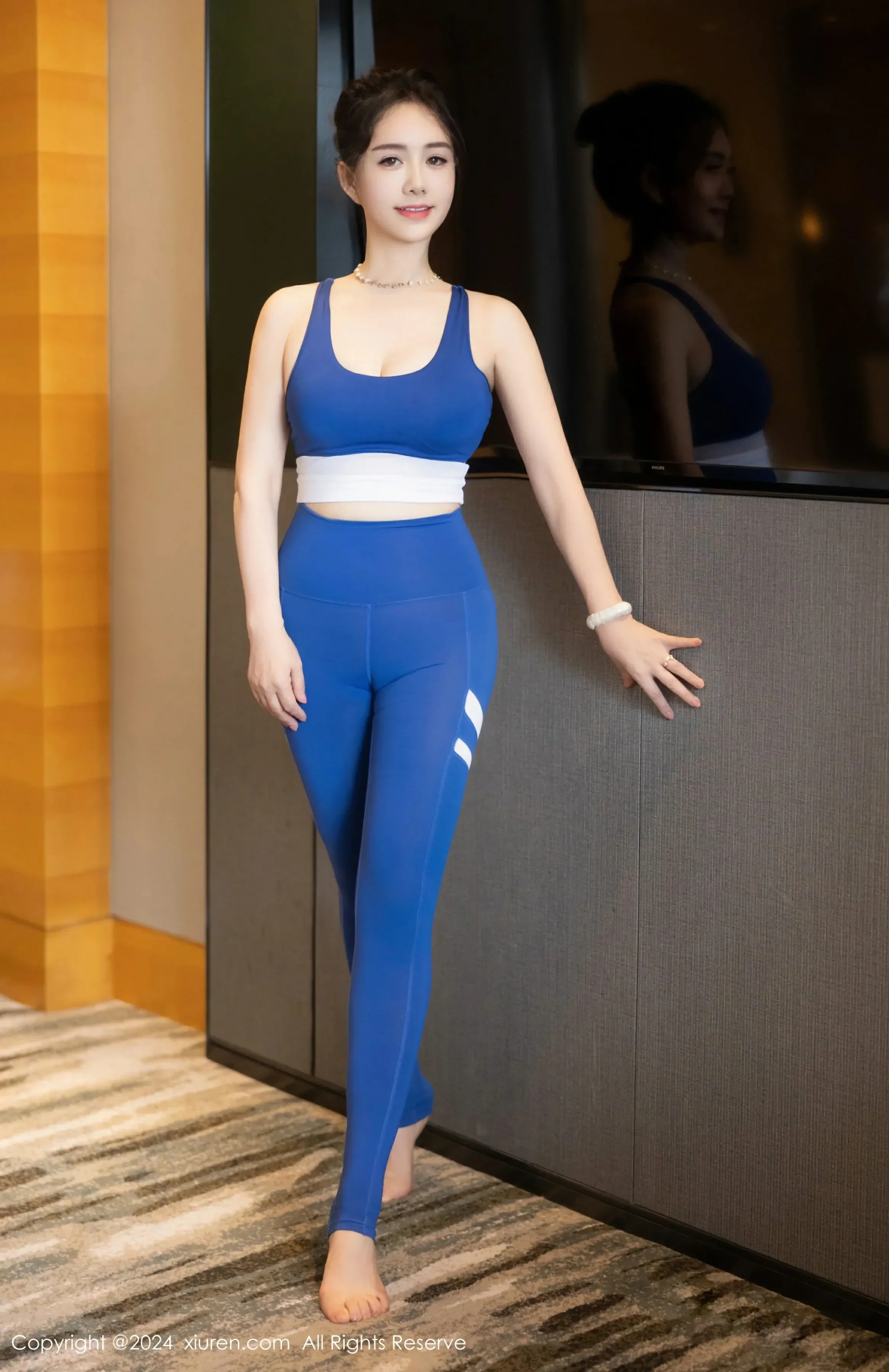 图片[3]-XiuRen 秀人 No.8977 吴怡怡 新人模特 [53P]-COS写真在线网